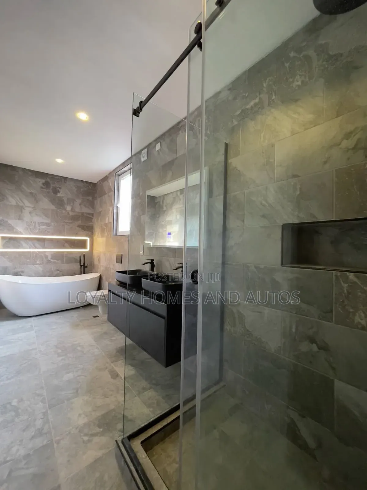 Furnished 4bdrm Duplex in Pinnock Beach Estate, Lekki for sale in Lekki