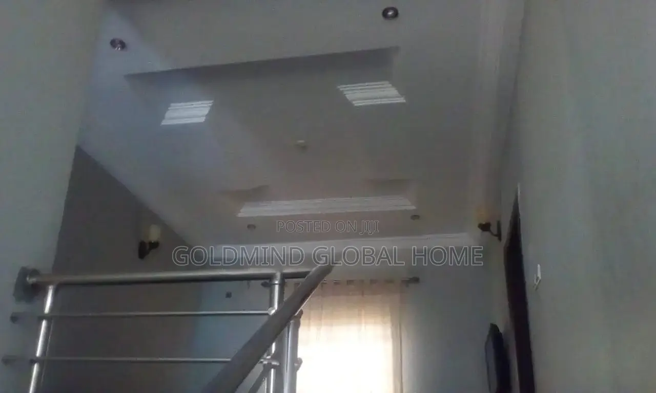 5bdrm Duplex in Apo Resettlement for sale in Apo Resettlement