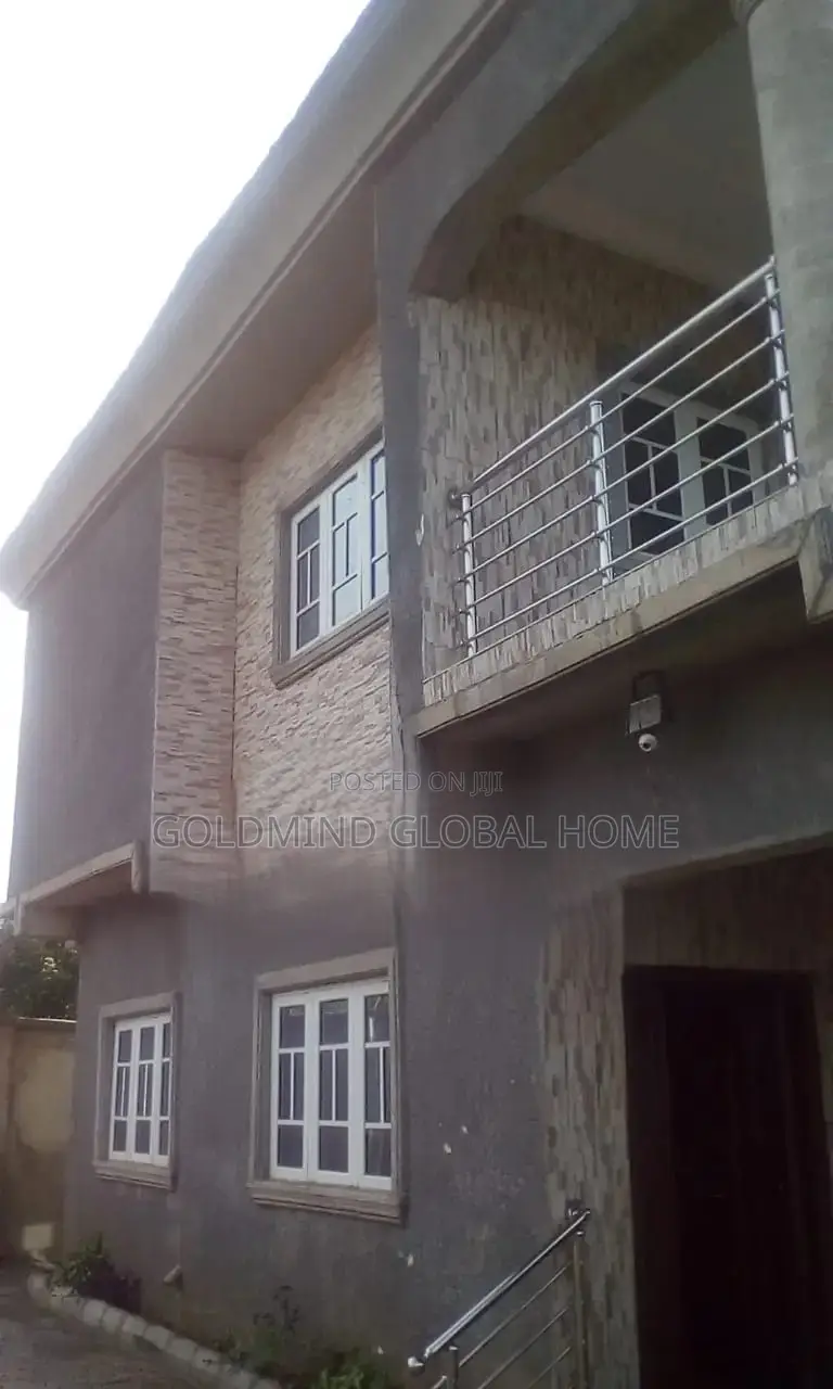 5bdrm Duplex in Apo Resettlement for sale in Apo Resettlement
