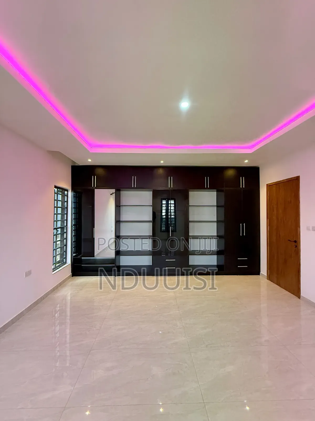 3bdrm Apartment in Ikate-Elegushi for sale in Ikate-Elegushi