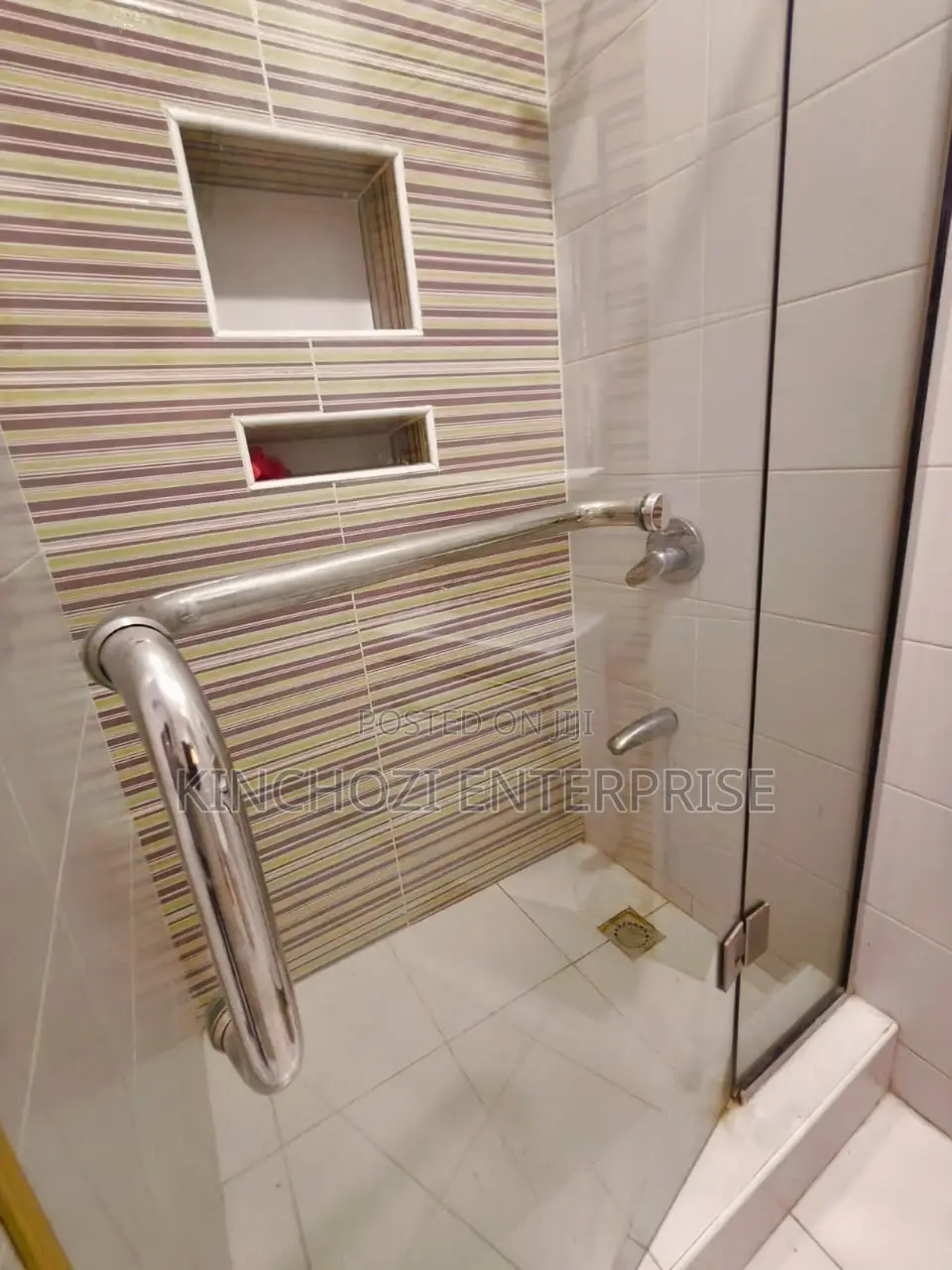3bdrm Apartment in Lekki Enclave Road for rent in Lekki Phase 1