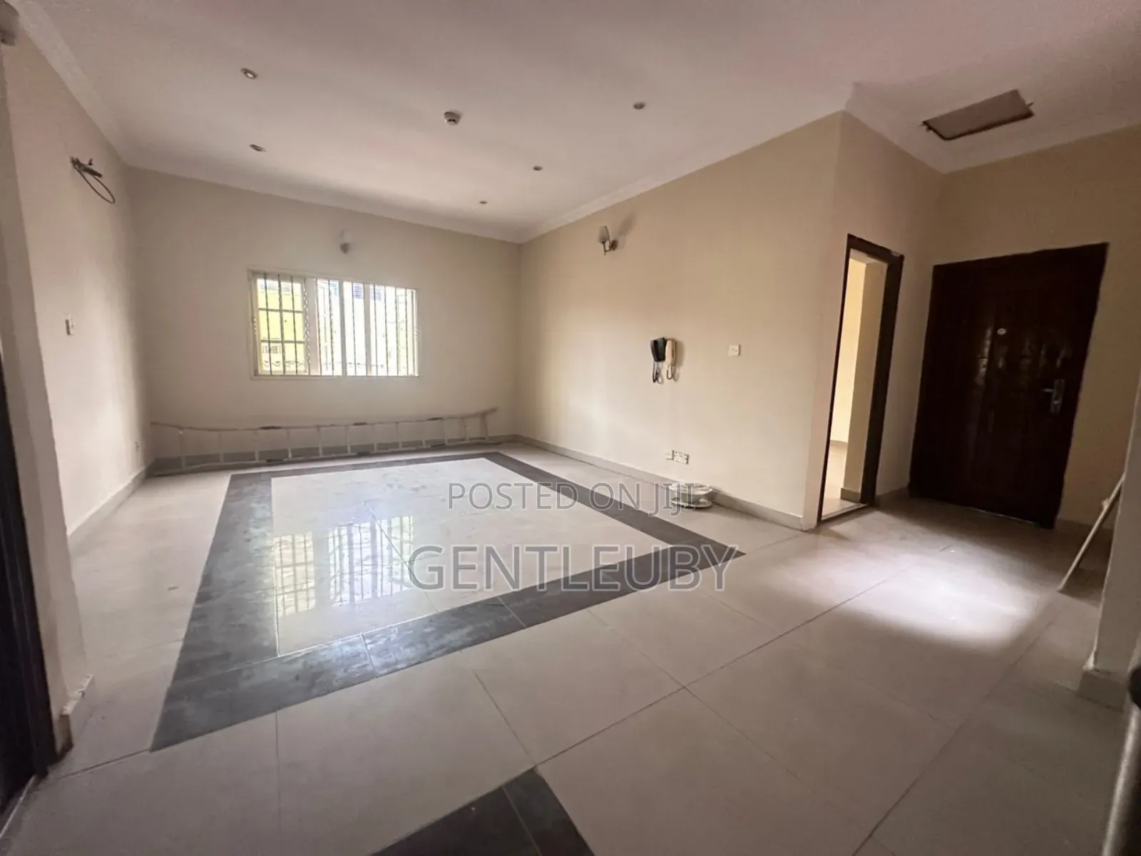 5bdrm Apartment in Admirality, Lekki Phase 1 for rent in Lekki Phase 1
