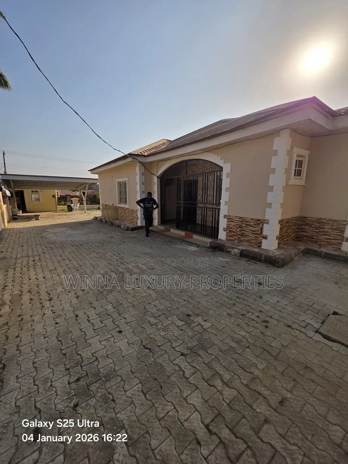 3bdrm Bungalow in Along Voice Of, Lugbe District for sale in Lugbe District