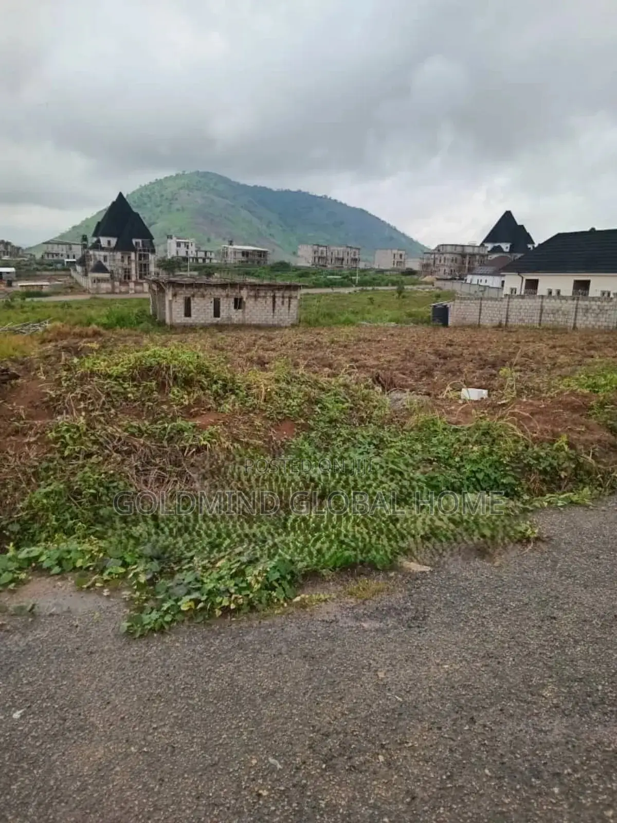 Estate Land 600 Square Metres for Sale in Gwarinpa in Life Camp