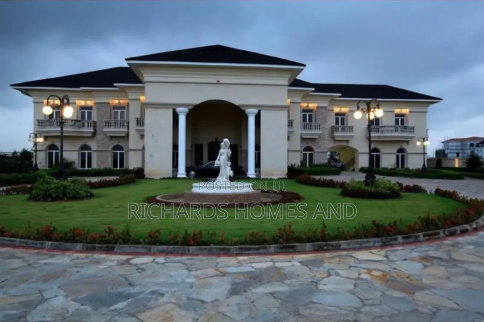 7bdrm House in Banana Island for sale in Banana Island