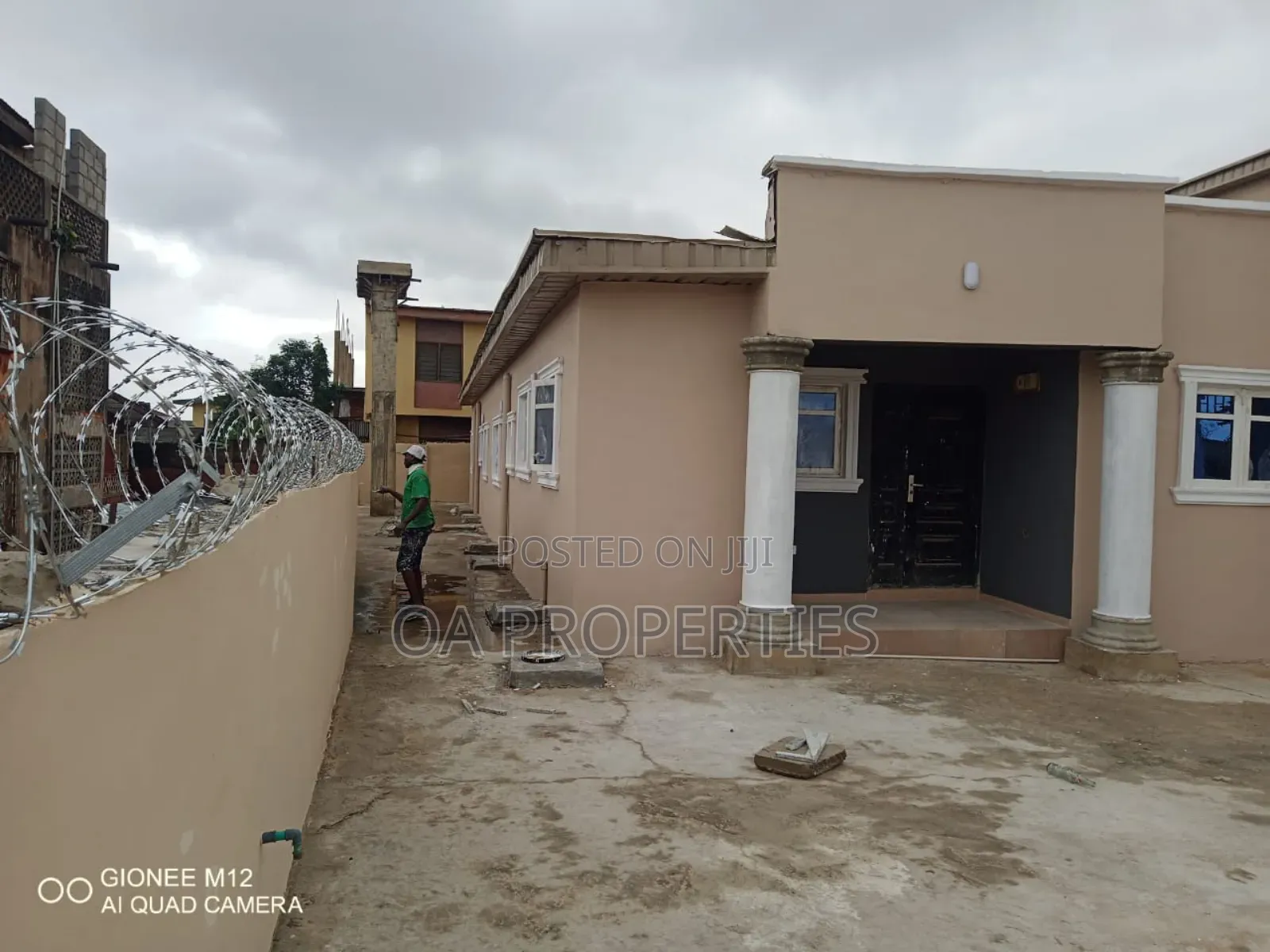 9bdrm Block of Flats in Ibadan for sale in Ibadan