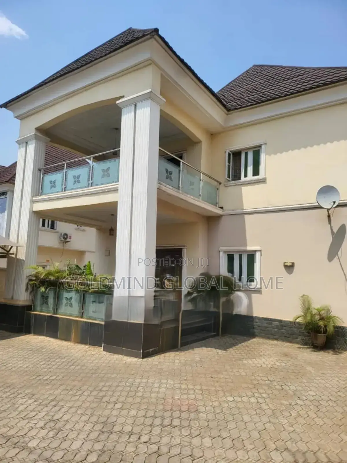 5bdrm Duplex in Gwarinpa, Life Camp for sale in Life Camp