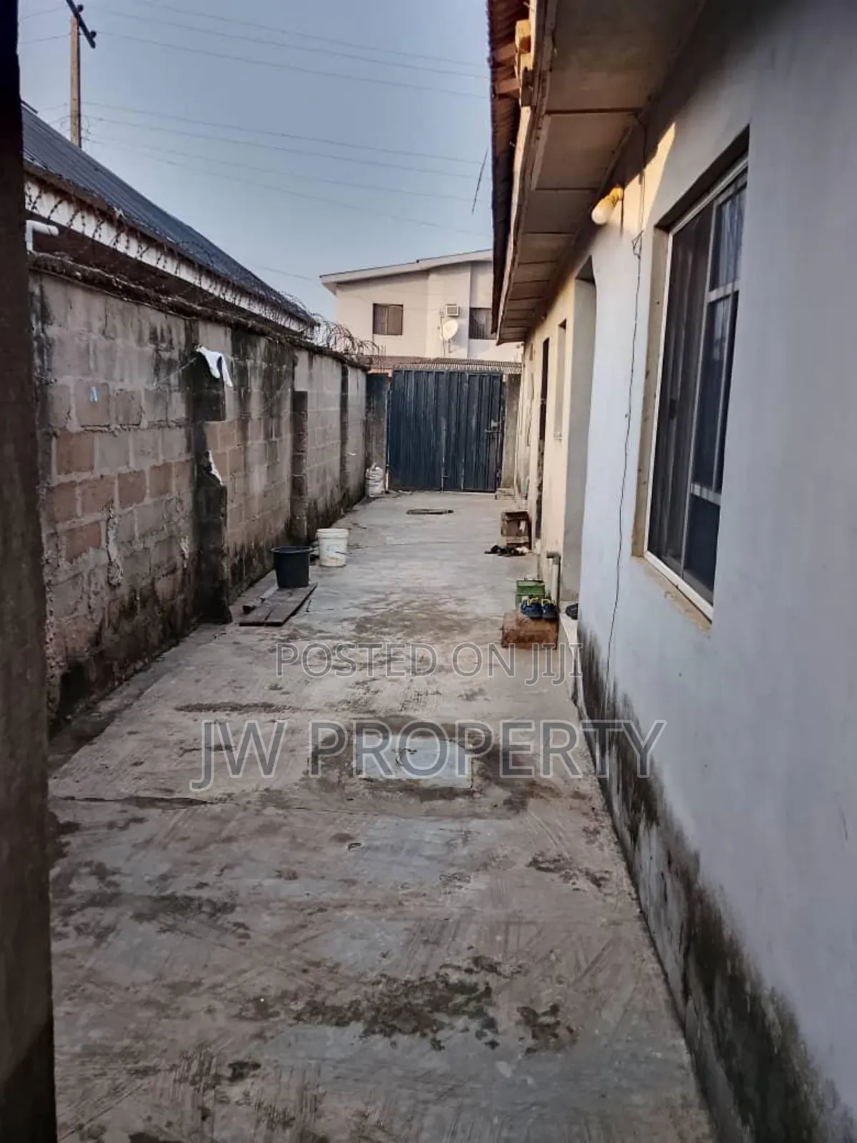 4bdrm Bungalow in Ijegun for sale in Ijegun