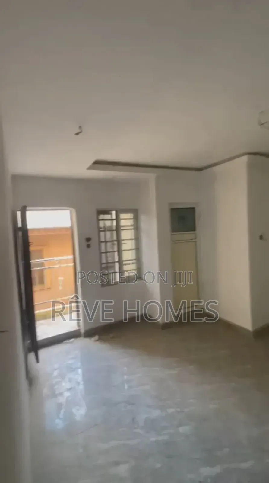 1bdrm Apartment in Lawanson, Surulere for rent in Surulere