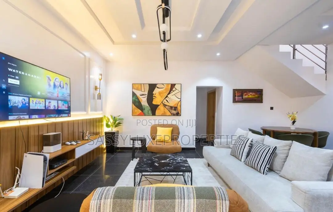 3bedroom Luxury Duplex With Ps5 Snooker in Lekki