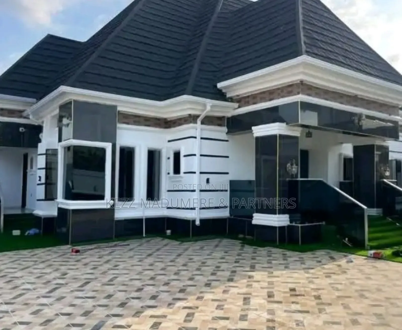 4bdrm Bungalow in Umuguma Owerri West for sale in Owerri
