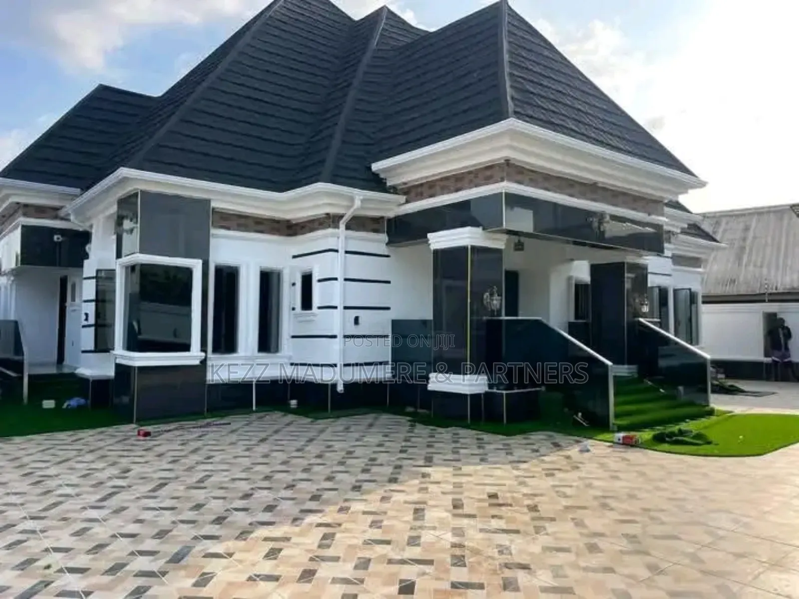4bdrm Bungalow in Umuguma Owerri West for sale in Owerri