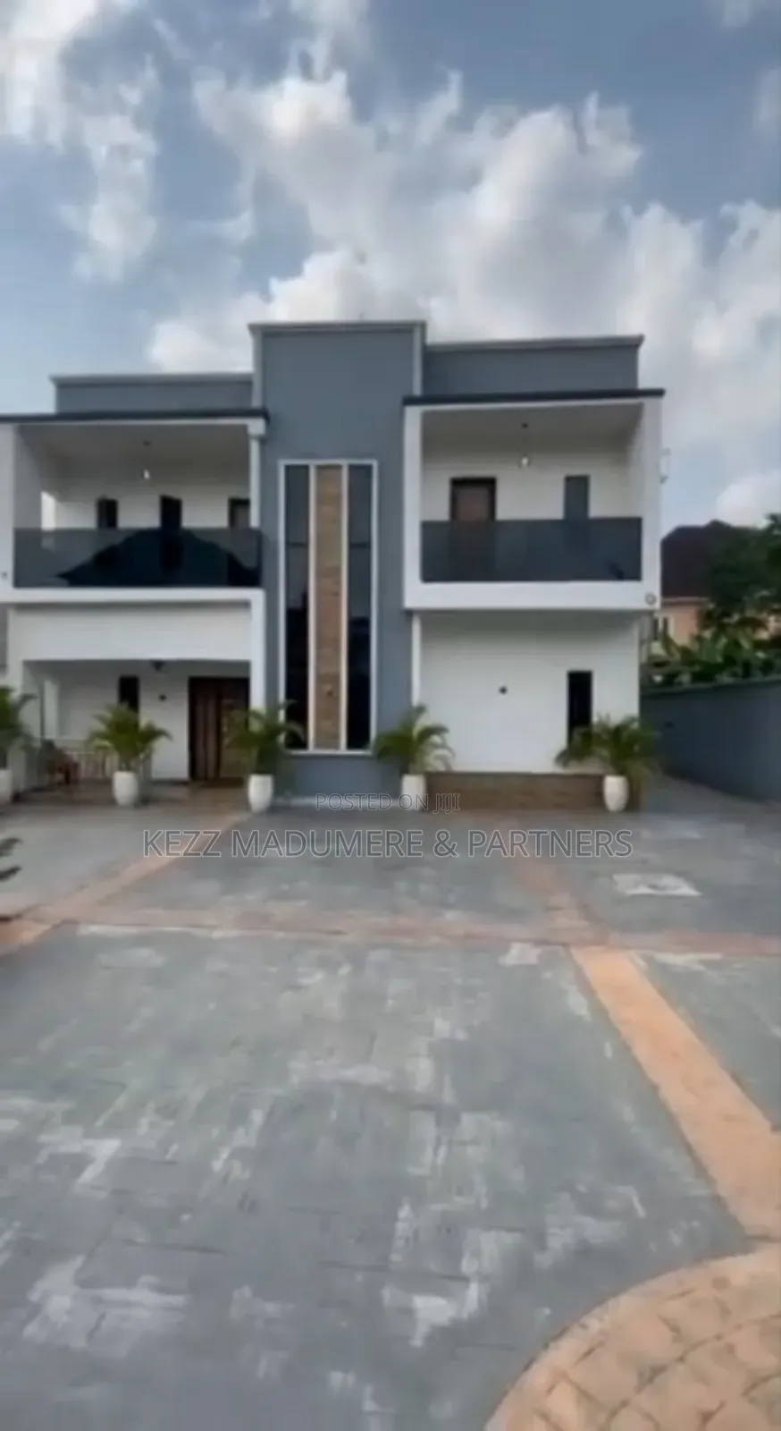 4bdrm Duplex in Shell Cooperative for sale in Eneka
