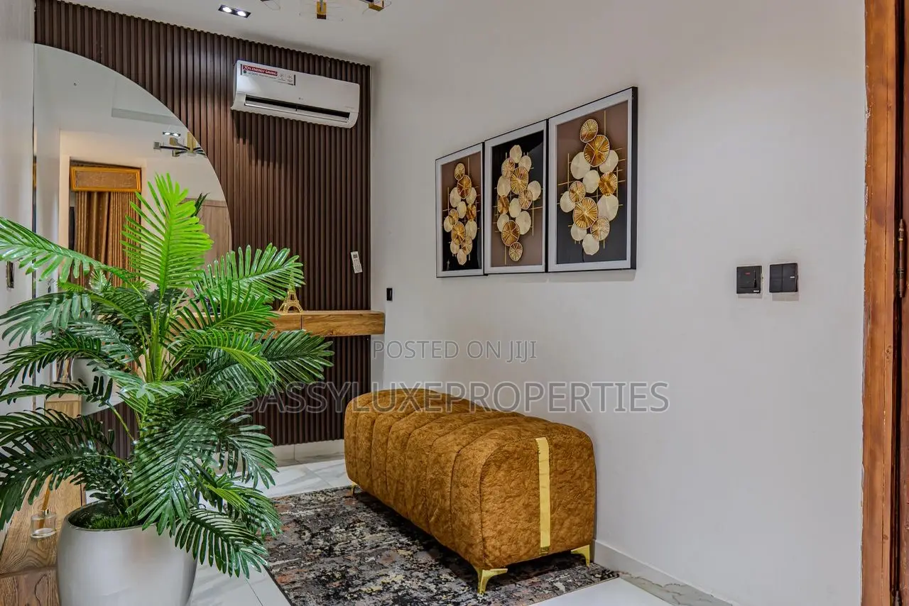 3 Bedroom Apartment With Ps5,Pool,Gym, in Lekki