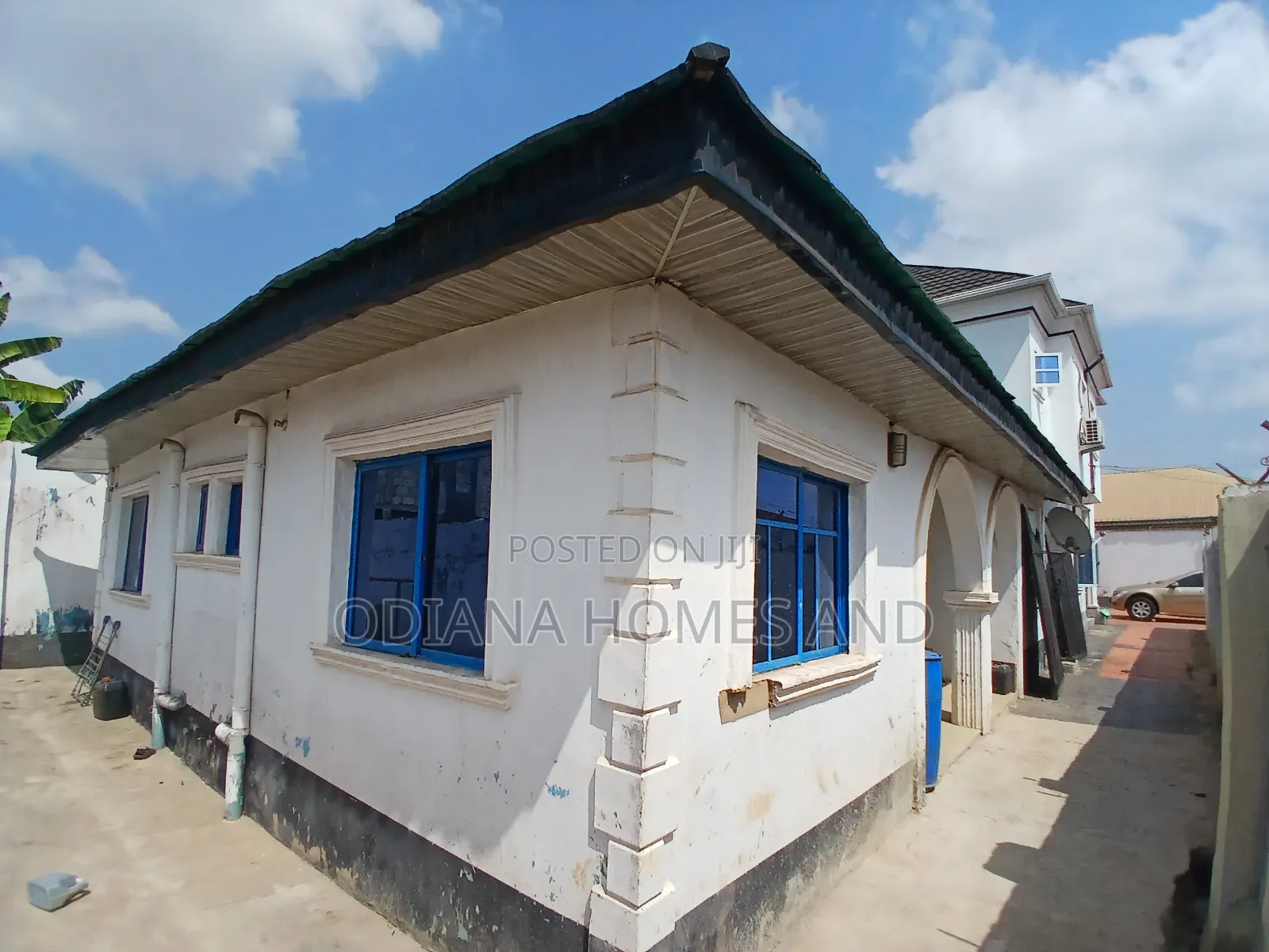 8bdrm Duplex in Ologuneru, Ibadan for sale in Ibadan