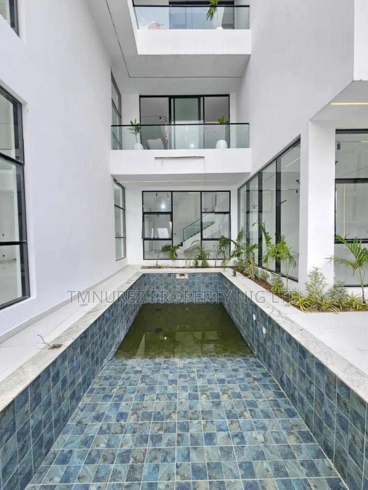 5bdrm Duplex in Osapa London for sale in Osapa london
