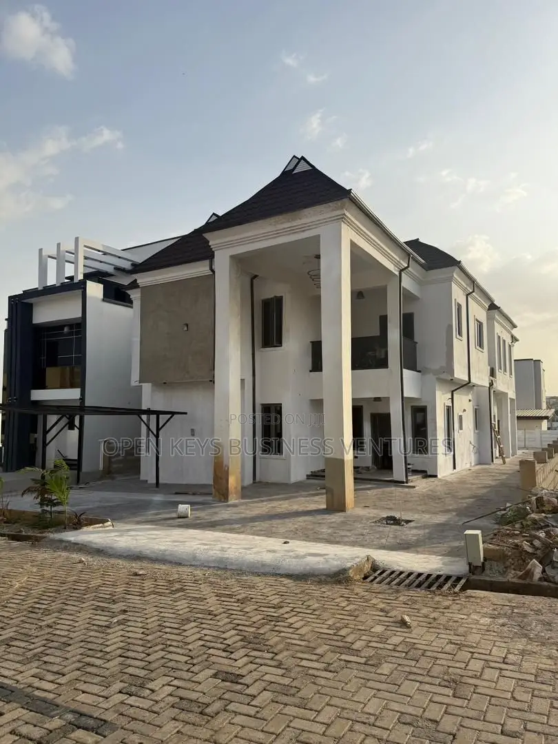 Furnished 4bdrm Duplex in Engr. Lere Adigun, Basorun for sale in Basorun