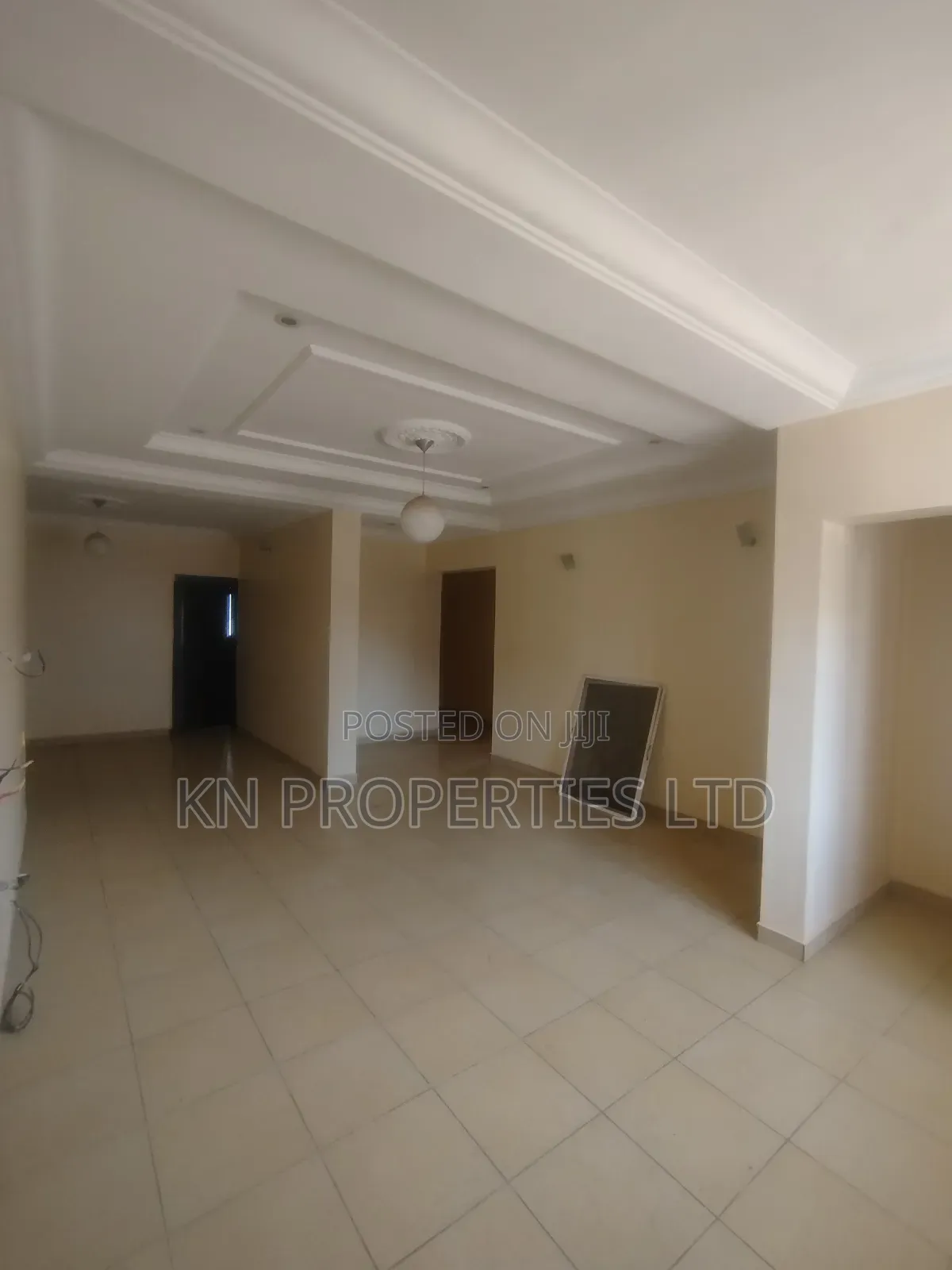 3bdrm Block of Flats in Wuye for sale in Wuye