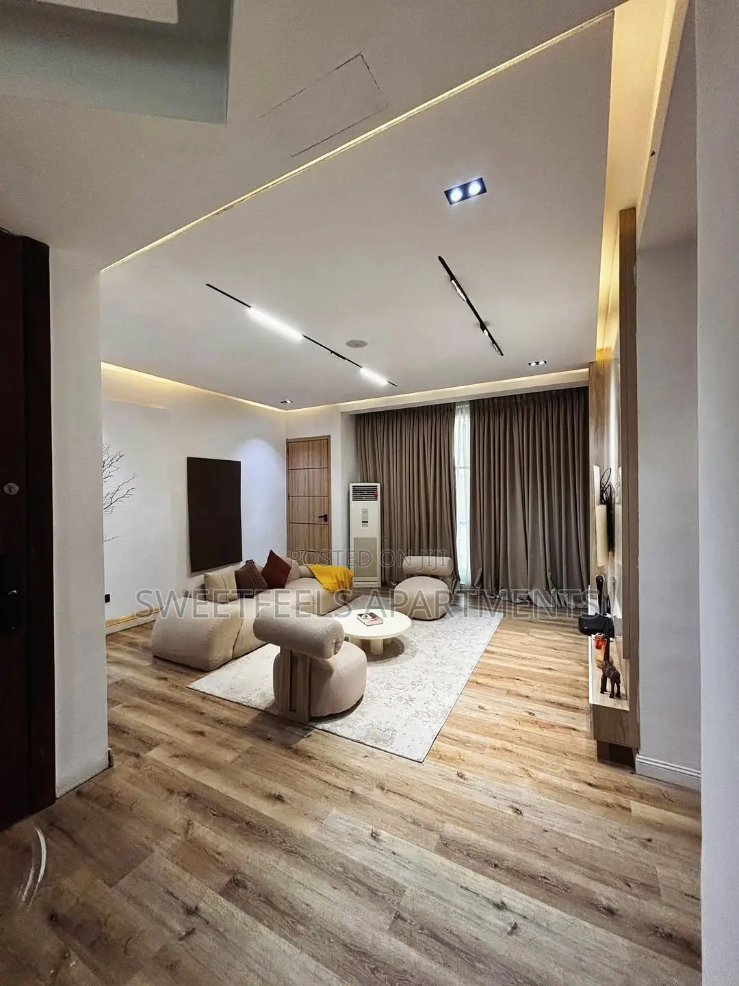Luxury 2 Bedroom Apartment With Ps5 Snooker Board in Lekki Phase 1