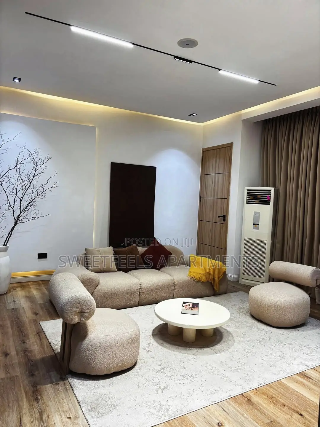 Luxury 2 Bedroom Apartment With Ps5 Snooker Board in Lekki Phase 1