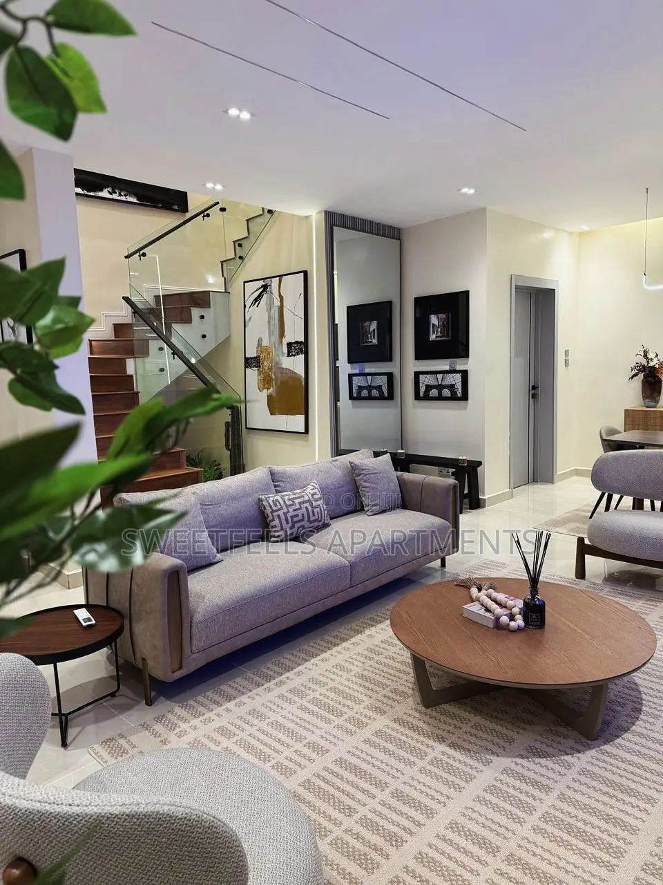 Neat 2/3 Bedroom Maisonette (Terrace) in Ikate