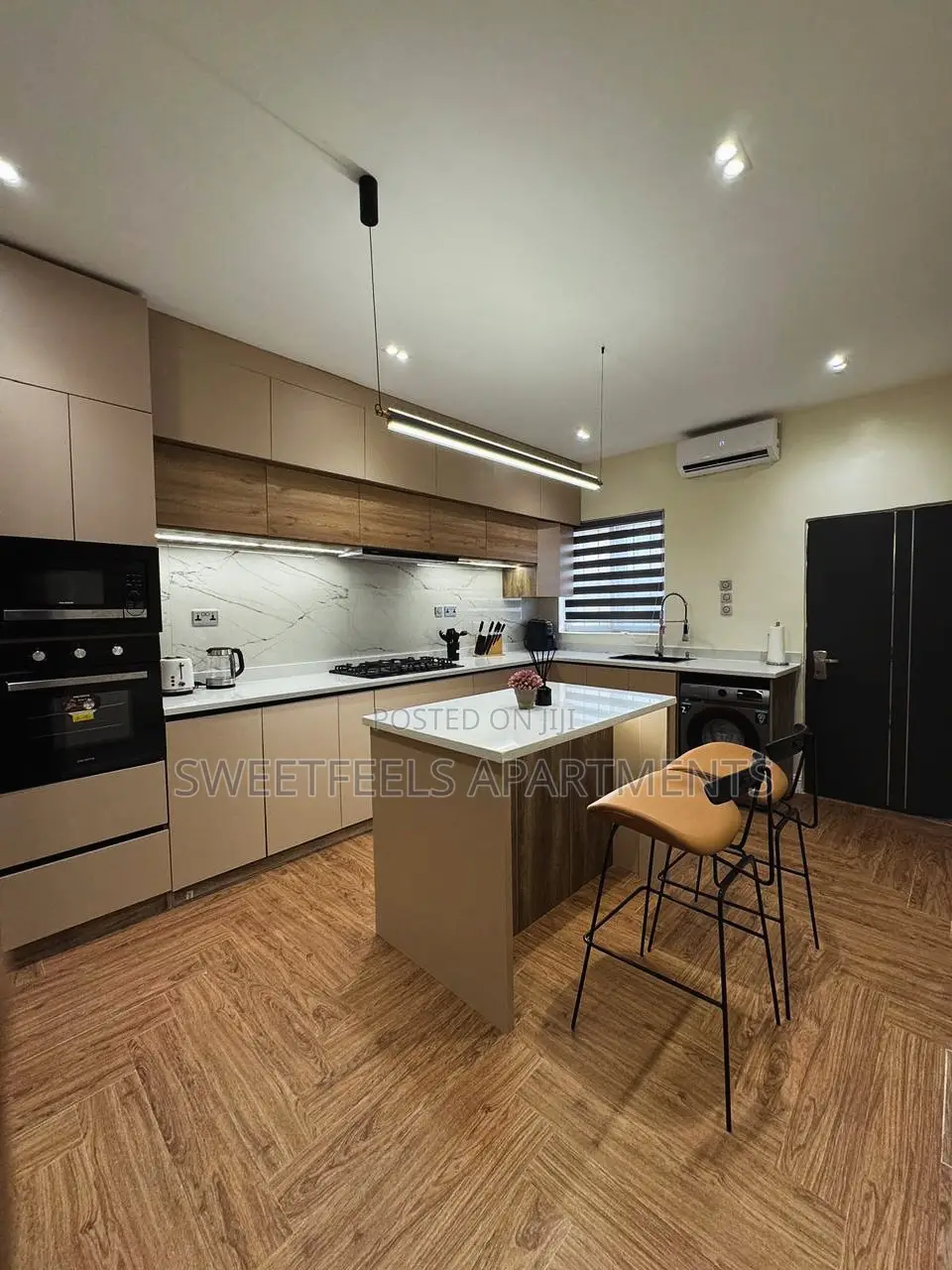 Neat 2/3 Bedroom Maisonette (Terrace) in Ikate