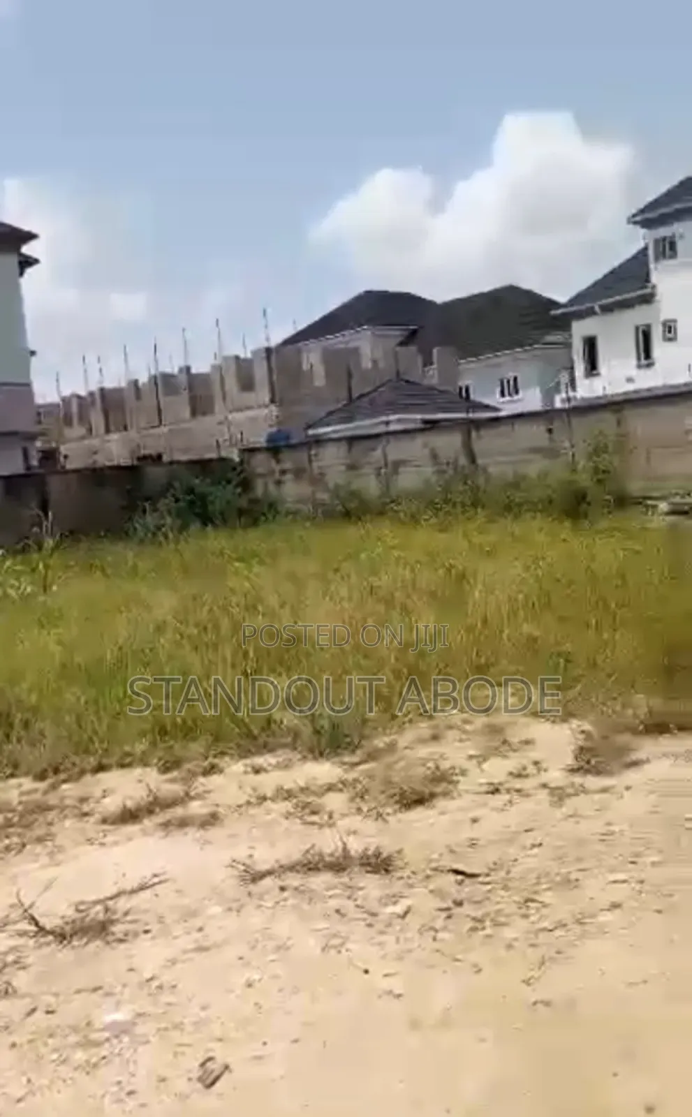 Get This 868sqm of Land Urgently for Sale in Amuwo Odofin in Amuwo-Odofin