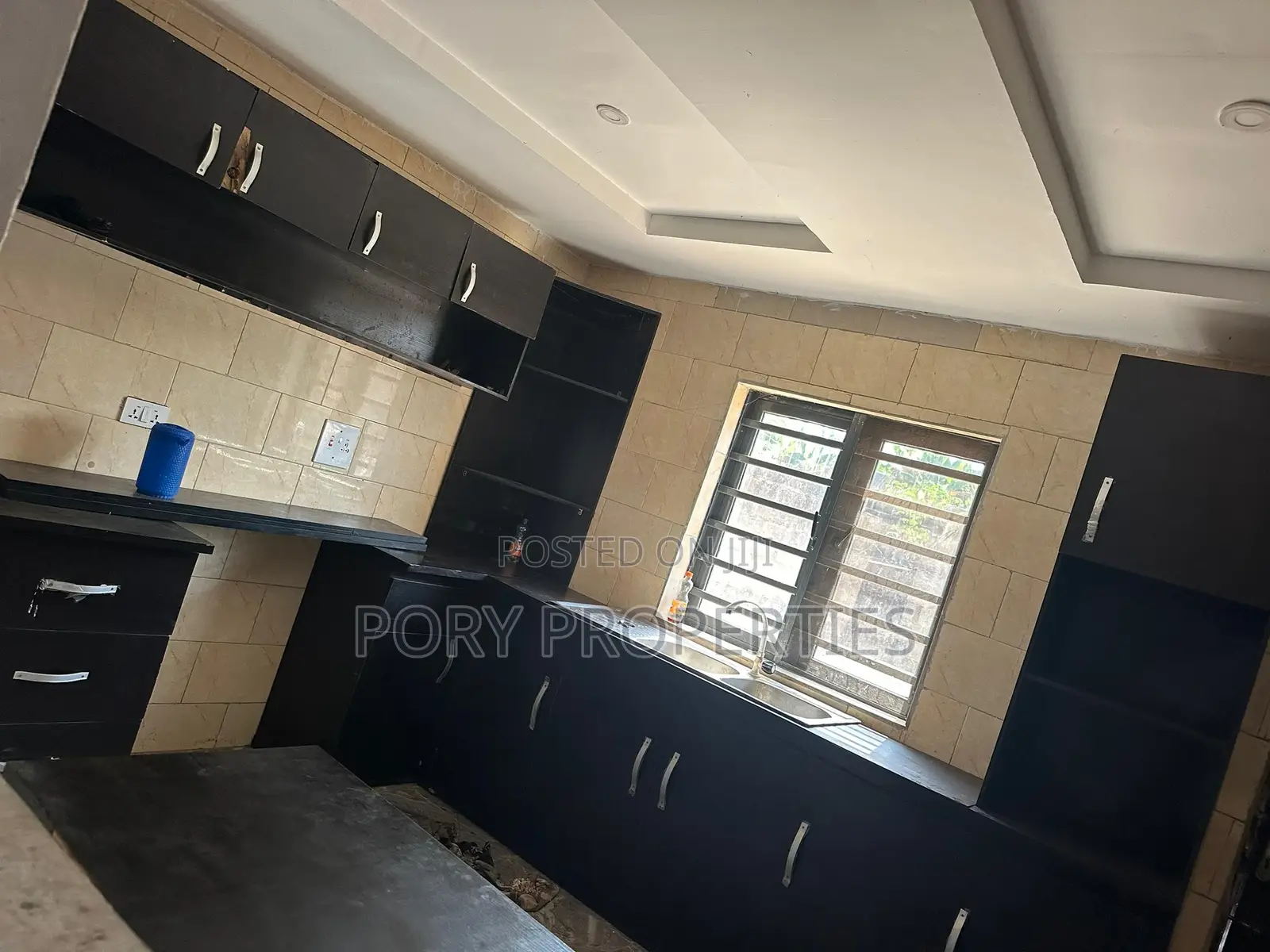 Furnished 2bdrm Bungalow in Idi Obi Estate, Ologuneru for sale in Ologuneru