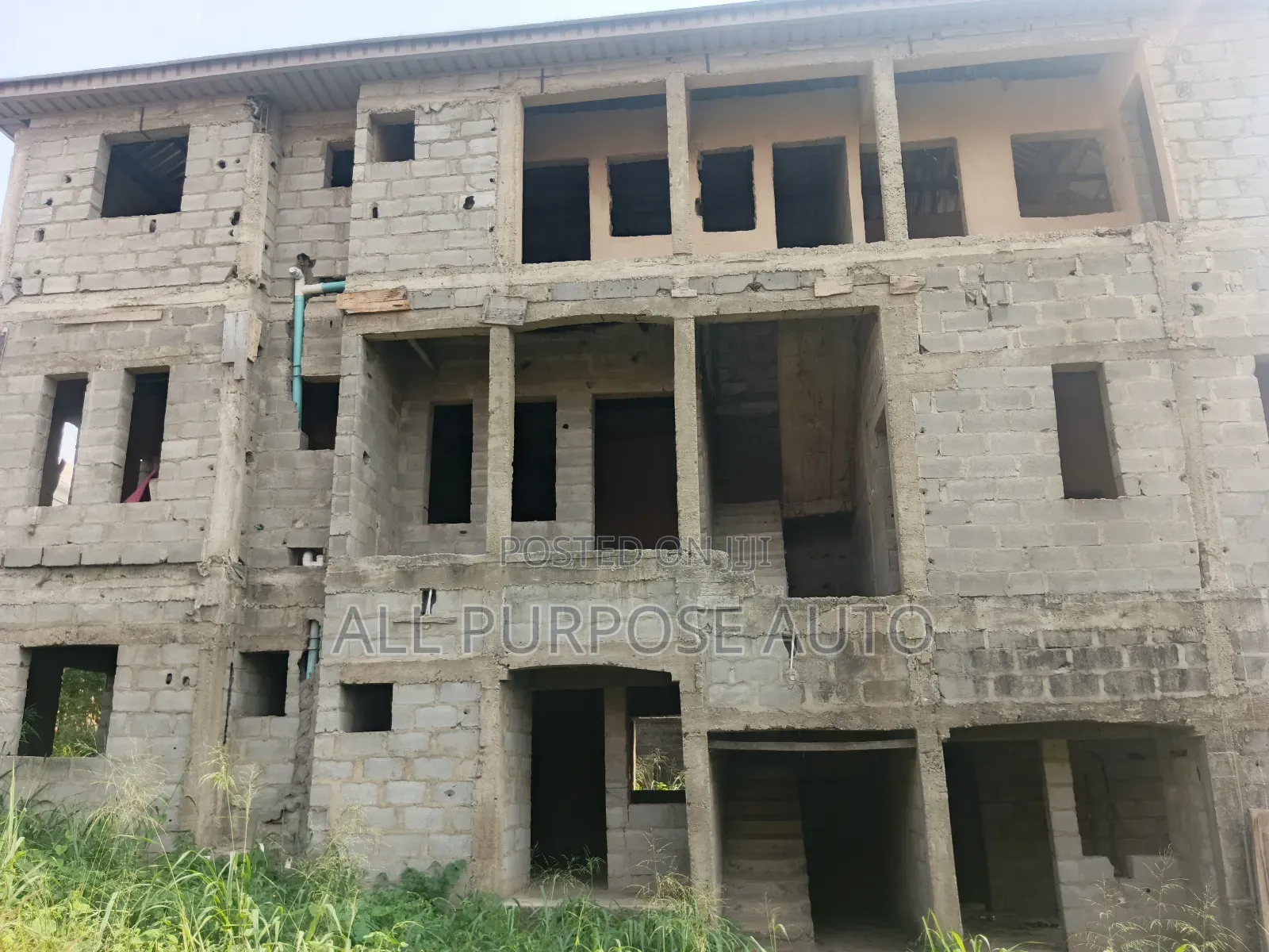 20bdrm Block of Flats in Orange, Obafemi-Owode for sale in Obafemi-Owode