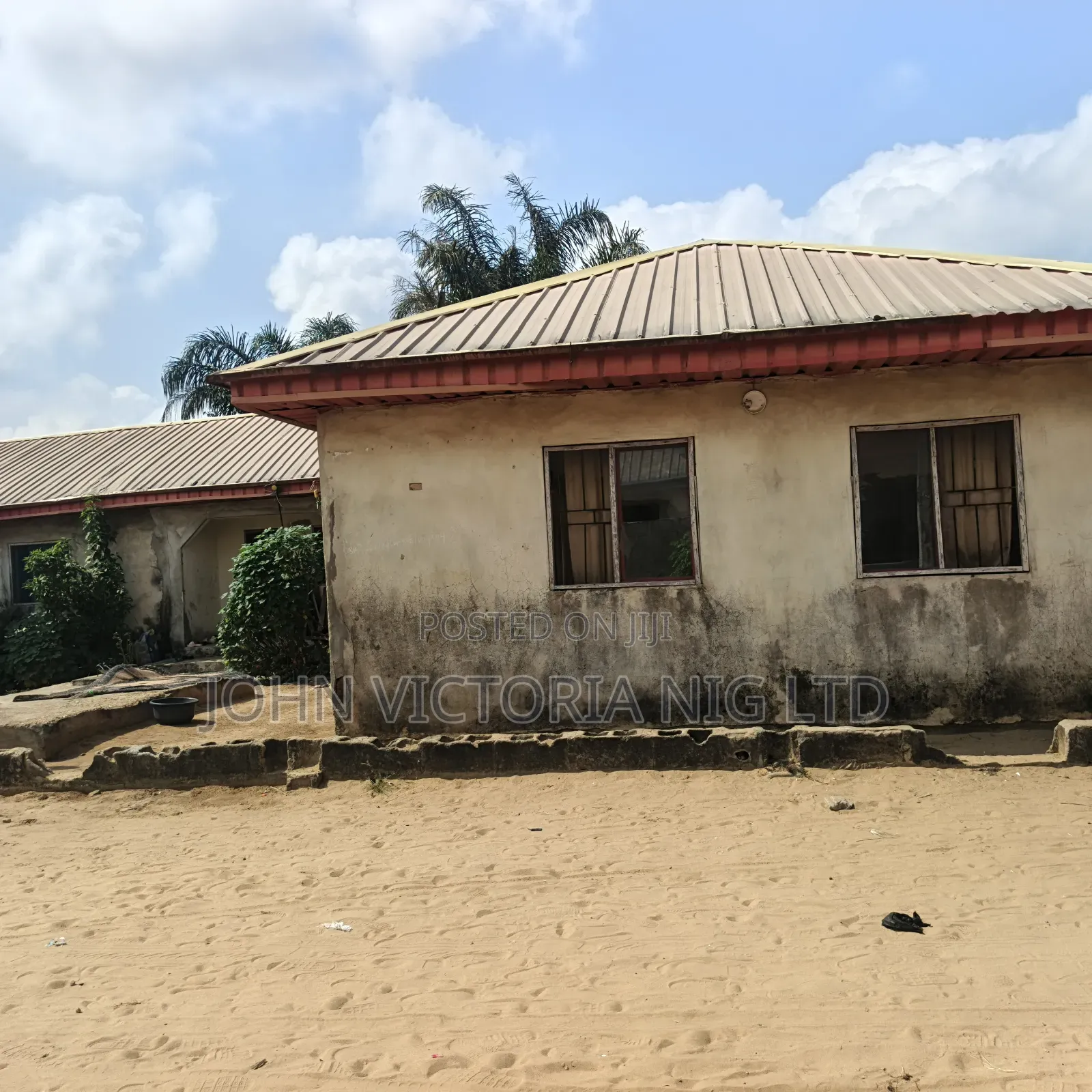 8bdrm Block of Flats in Ilekpo By Bustop, Badagry for sale in Badagry