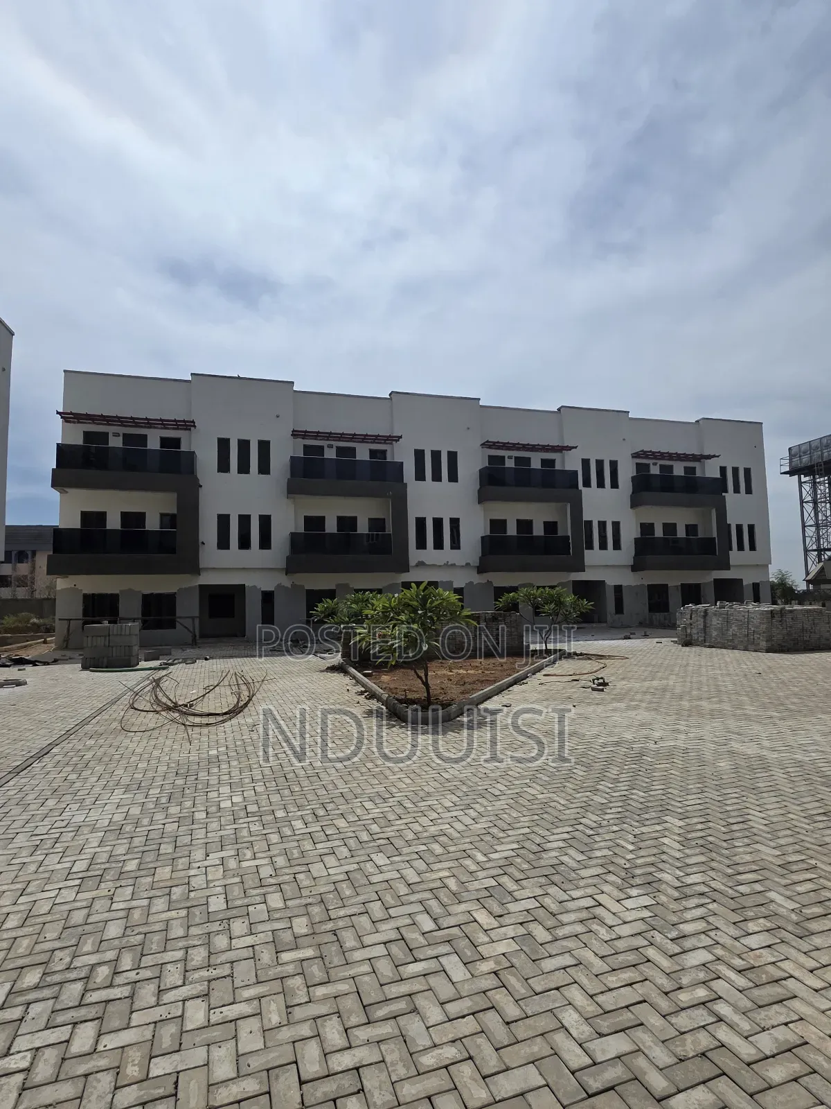 5bdrm Duplex in Mabushi for sale in Mabushi