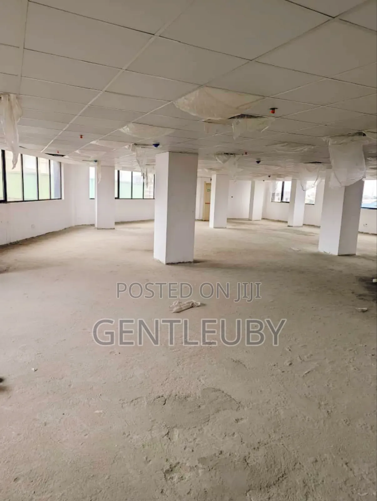 Office Space for Rent at Lekki Phase 1 in Lekki Phase 1