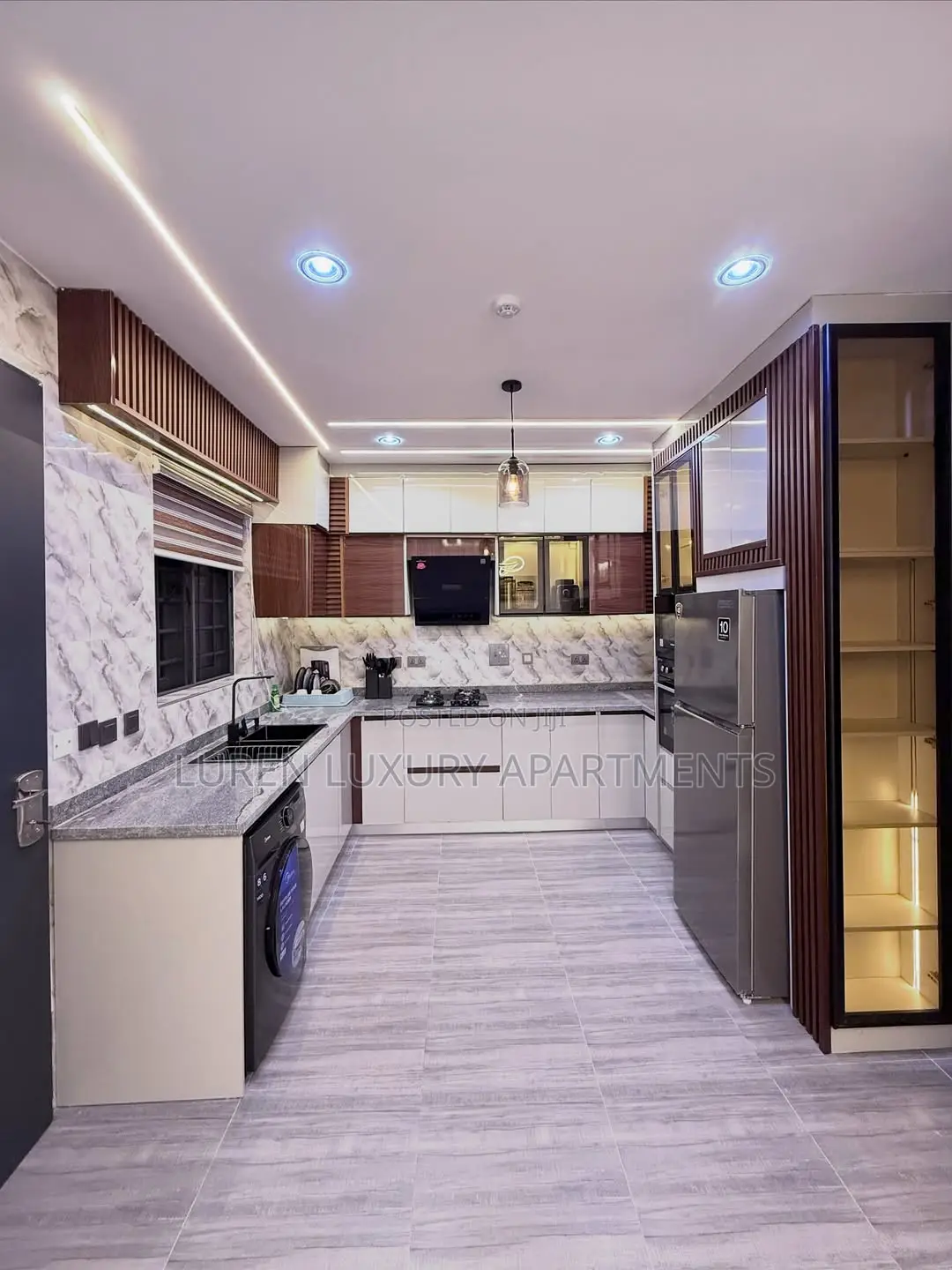 2 Bedroom Luxury Apartment + Swimming Pool Gym in Dawaki