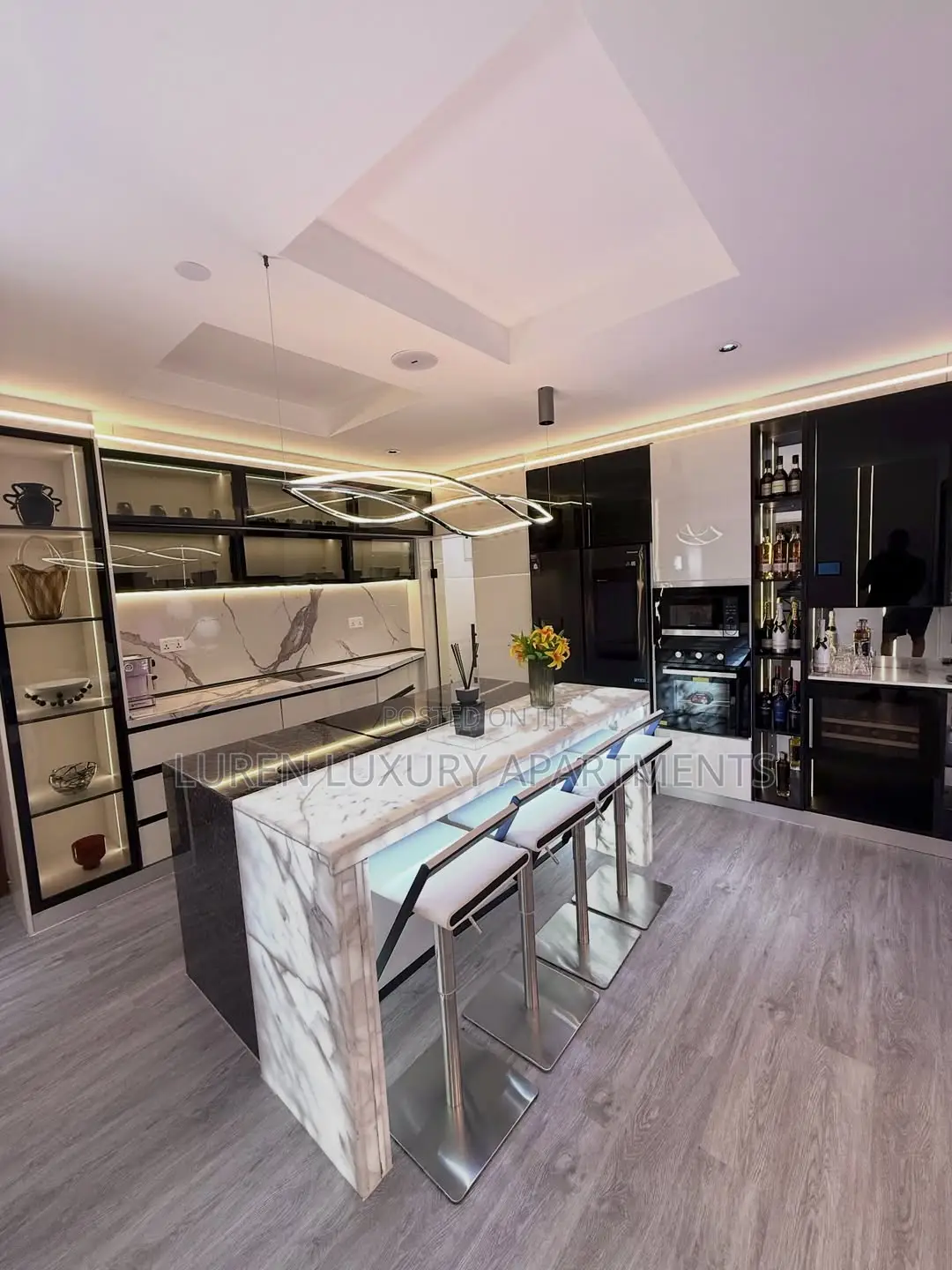 Automated Luxurious 2 Bedroom + Swimming Pool Gym in Maitama