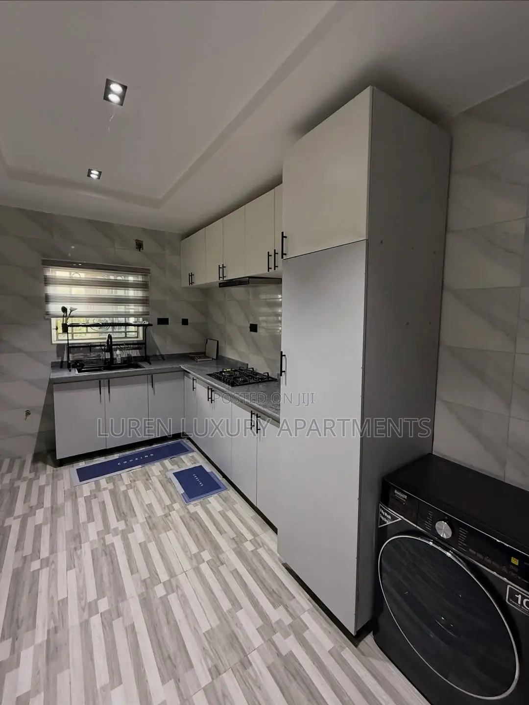Smart 2 Bedroom + Swimming Pool in Wuse 2 in Wuse 2