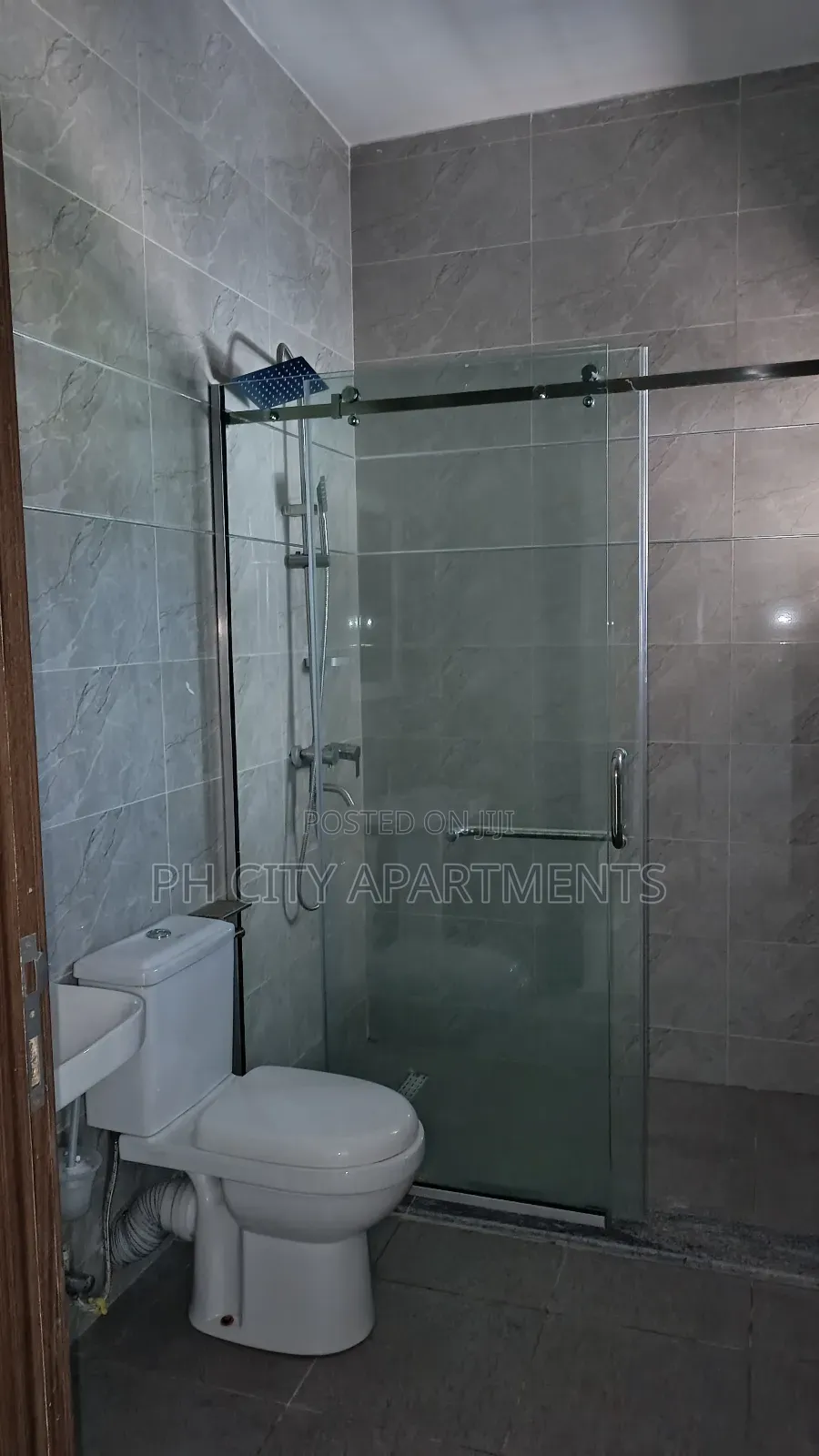 3bdrm Block of Flats in GRA Phase 2 / Port-Harcourt for rent in GRA Phase 2 / Port-Harcourt