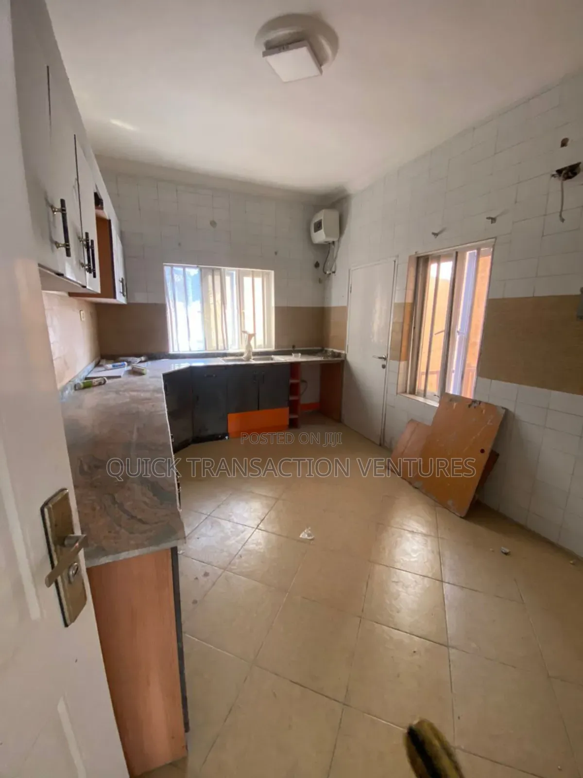 2bdrm Block of Flats in Osapa london for rent in Osapa london