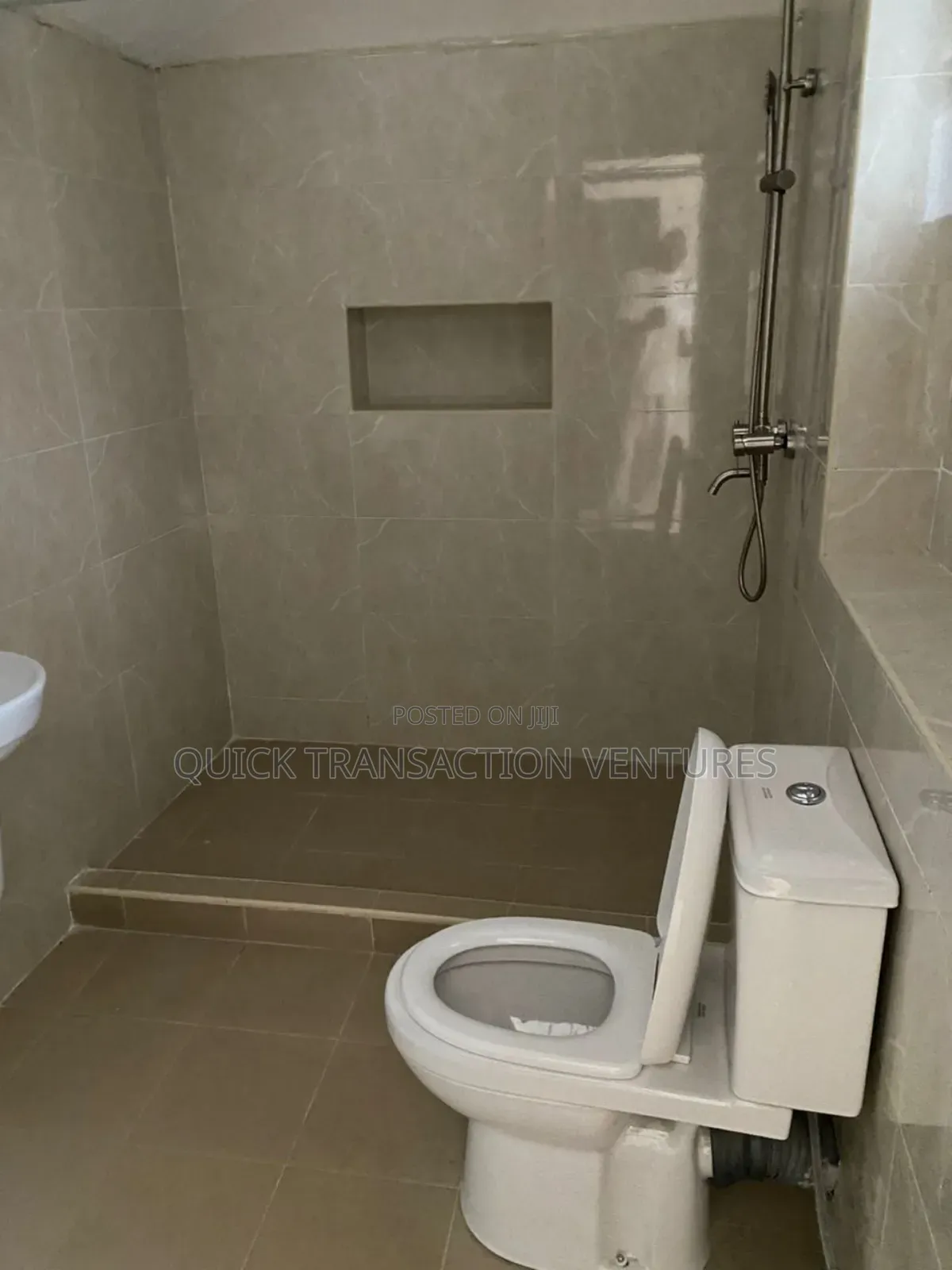 4bdrm Duplex in Osapa london for rent in Osapa london