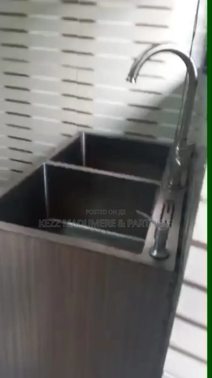 2bdrm Duplex in Stadium Road , Port for rent in Port-Harcourt