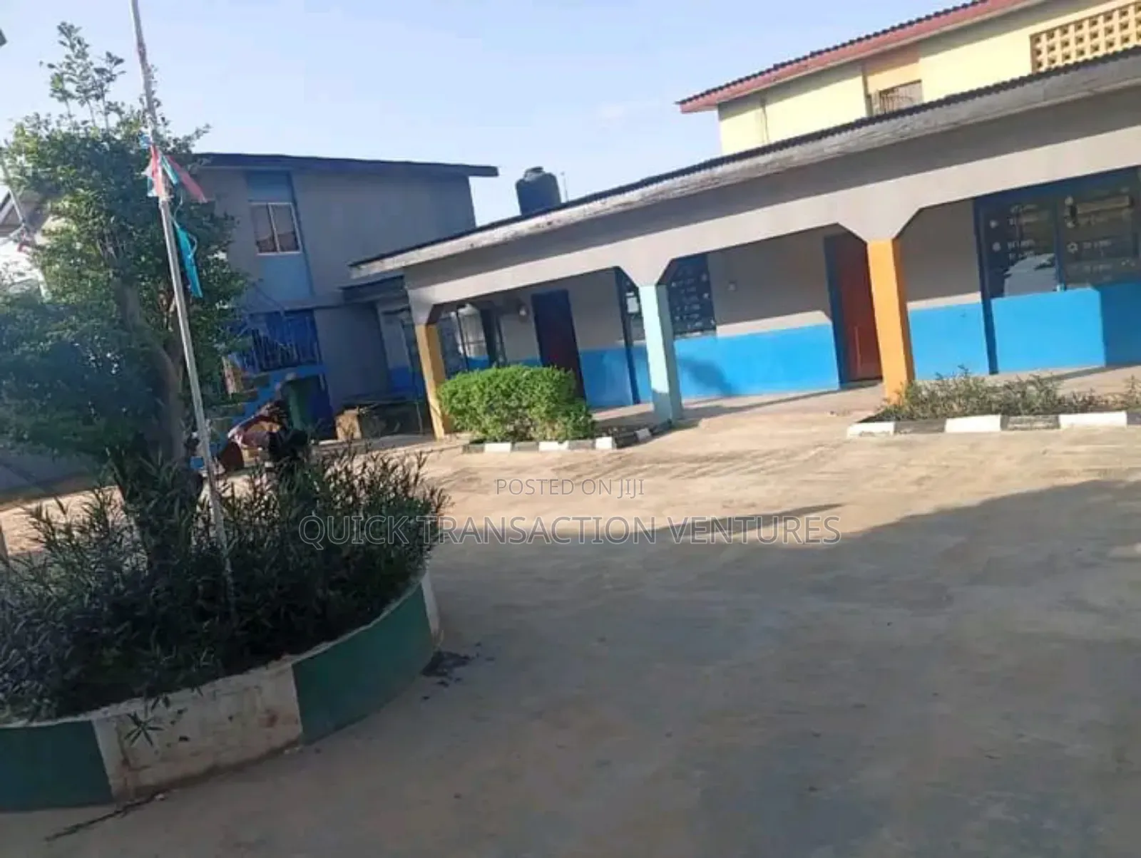 A Functioning School on 2 Plots of Land in Egbeda / Egbeda
