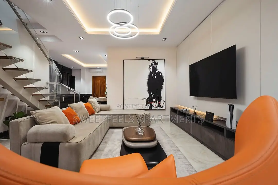 Cozy Beautiful 2 Bedroom Luxury Apartment in Lekki Phase 1