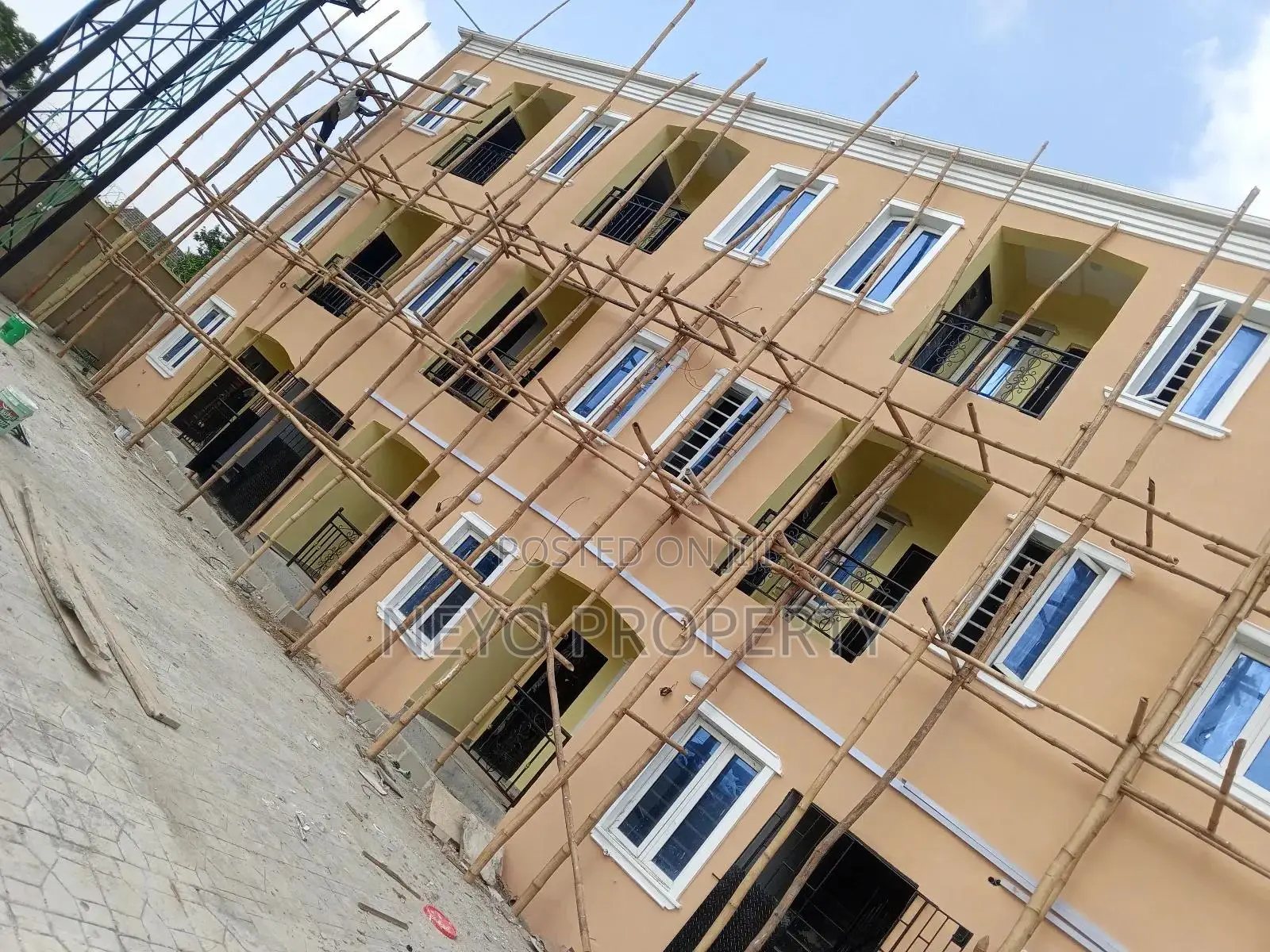 1bdrm Block of Flats in Freedom Estate, Igbogbo for rent in Igbogbo
