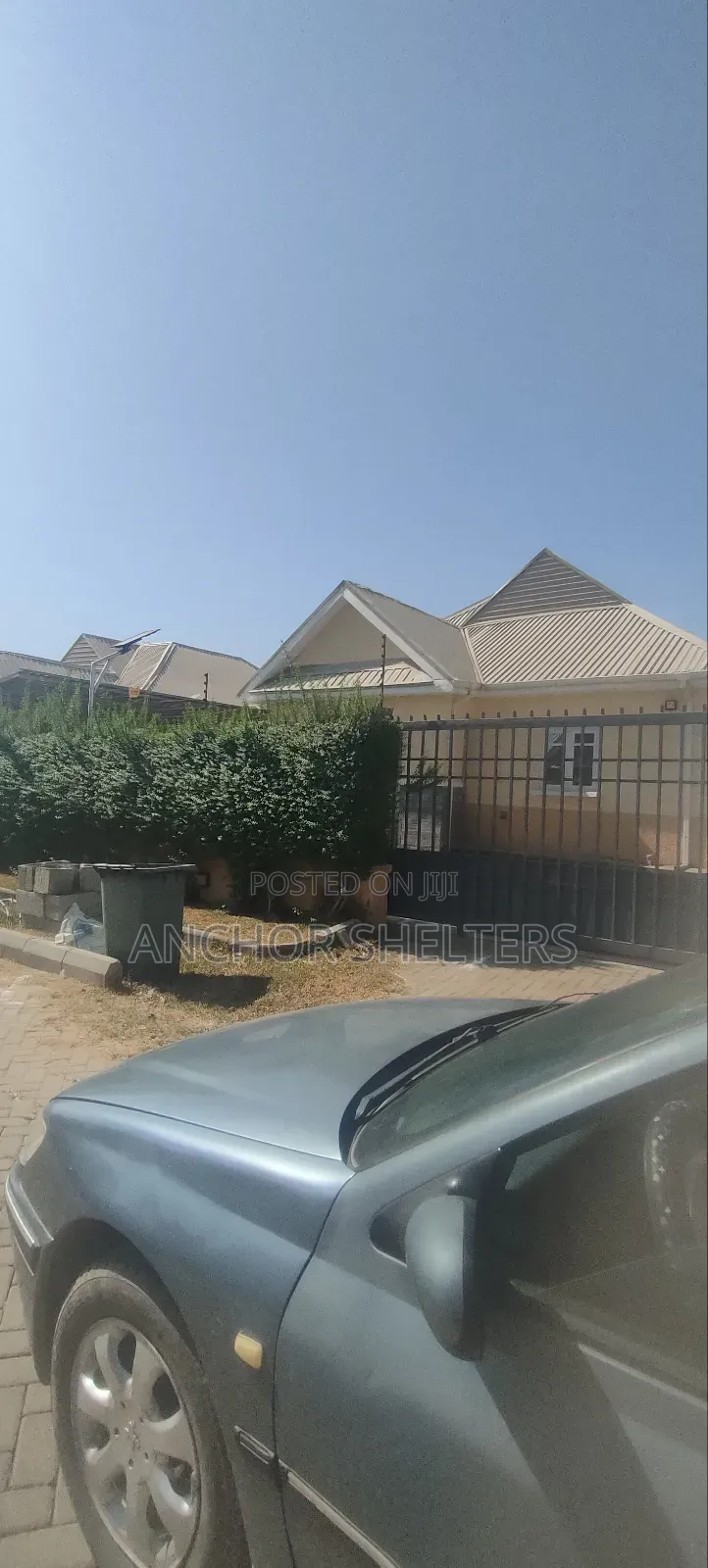 3bdrm Bungalow in Von Garden Estate for sale in Lugbe District