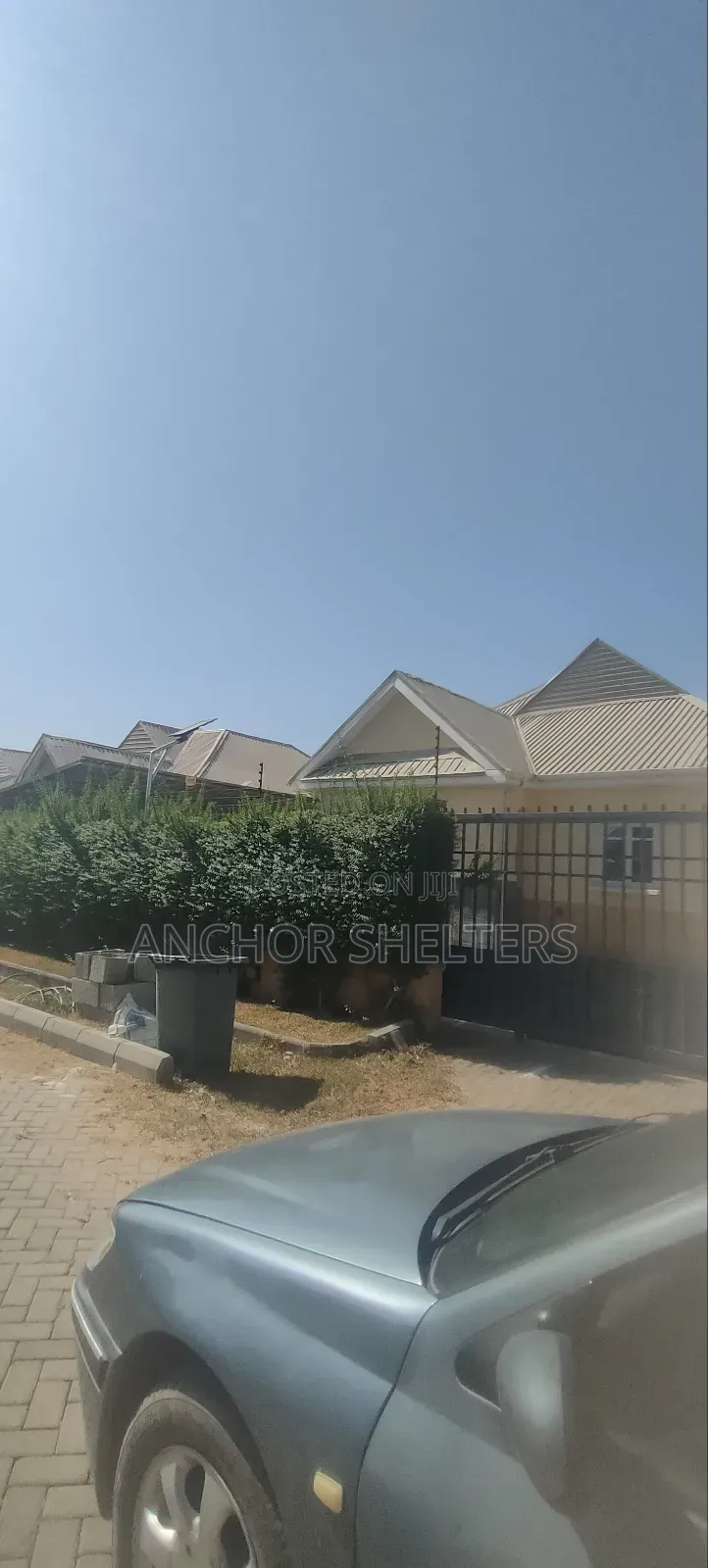3bdrm Bungalow in Von Garden Estate for sale in Lugbe District