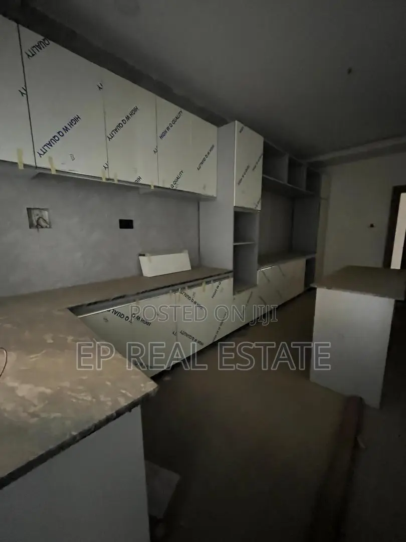 3bdrm Apartment in Gwarinpa for sale in Gwarinpa