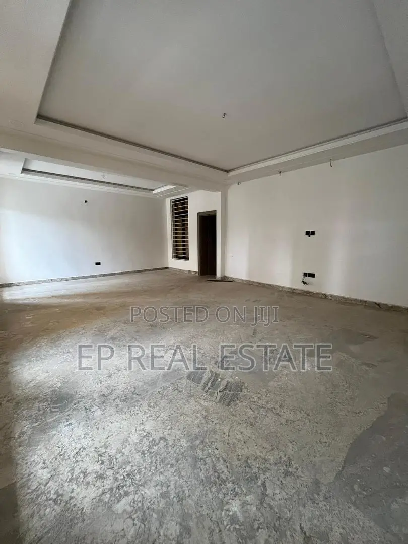 3bdrm Apartment in Gwarinpa for sale in Gwarinpa