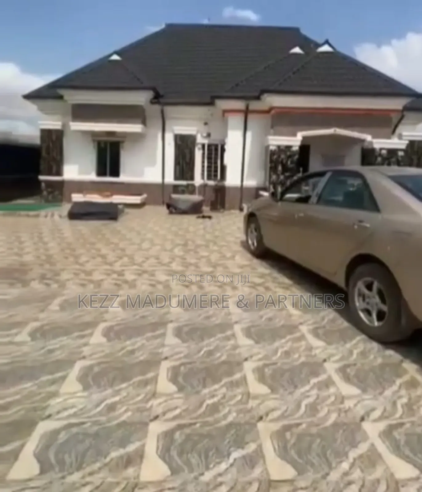 3bdrm Bungalow in Akachi , Owerri , for sale in Owerri