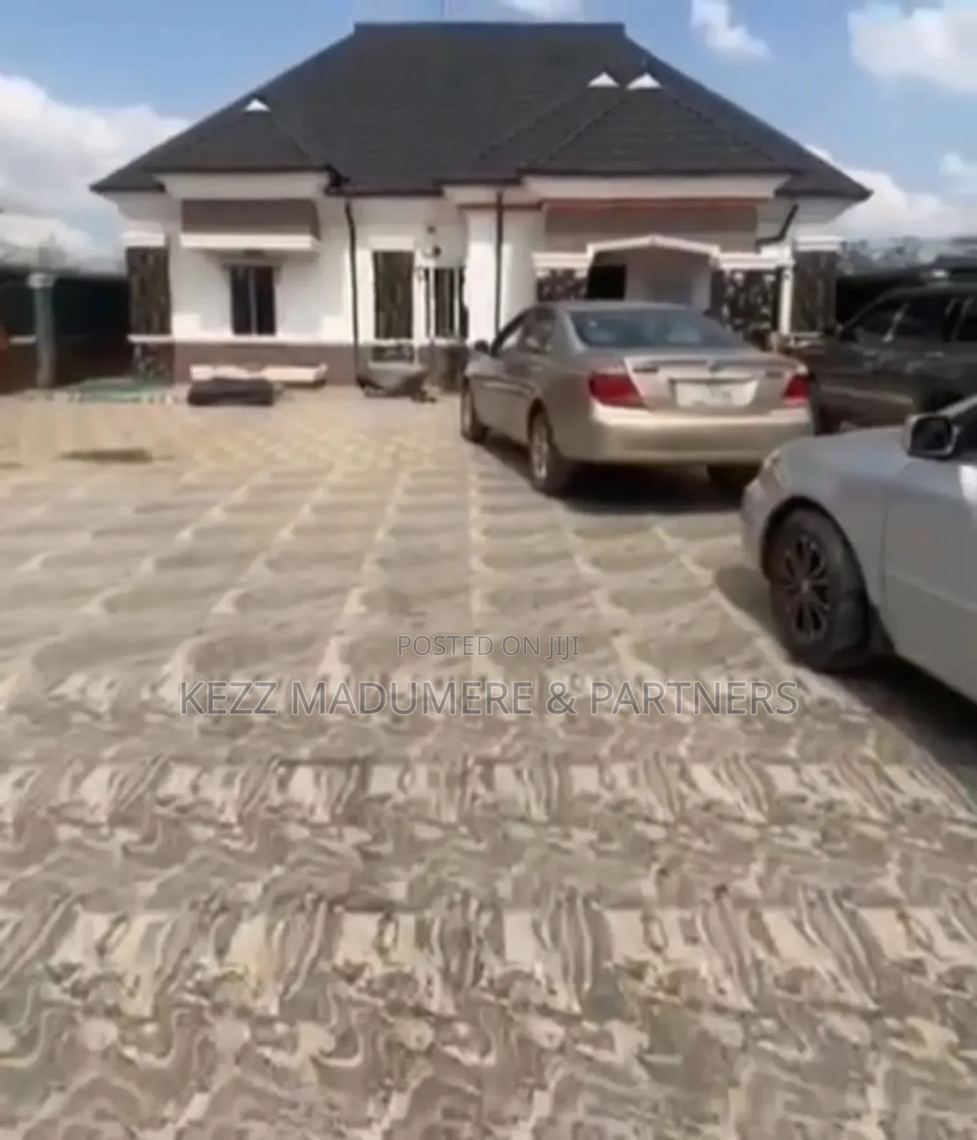 3bdrm Bungalow in Akachi , Owerri , for sale in Owerri