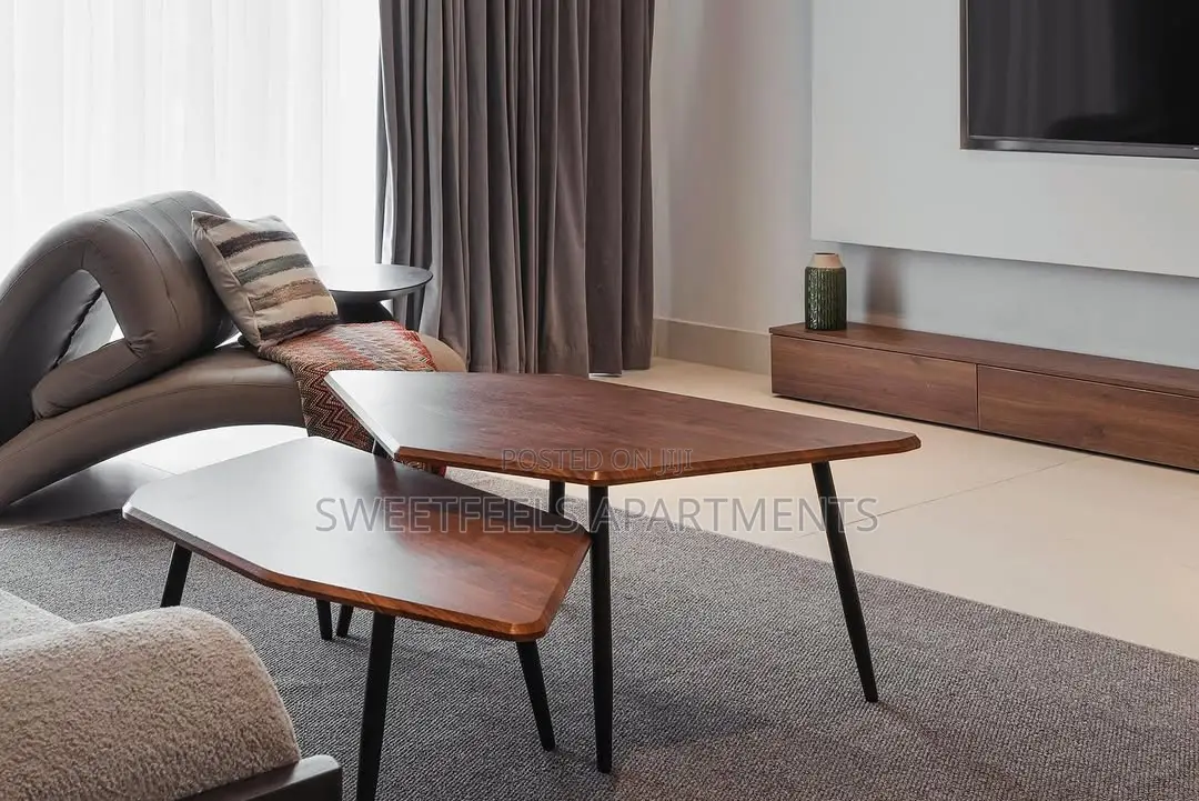 Luxury 2 Bedroom Apartment With Bq, Office Ps5 in Ahmadu Bello Way