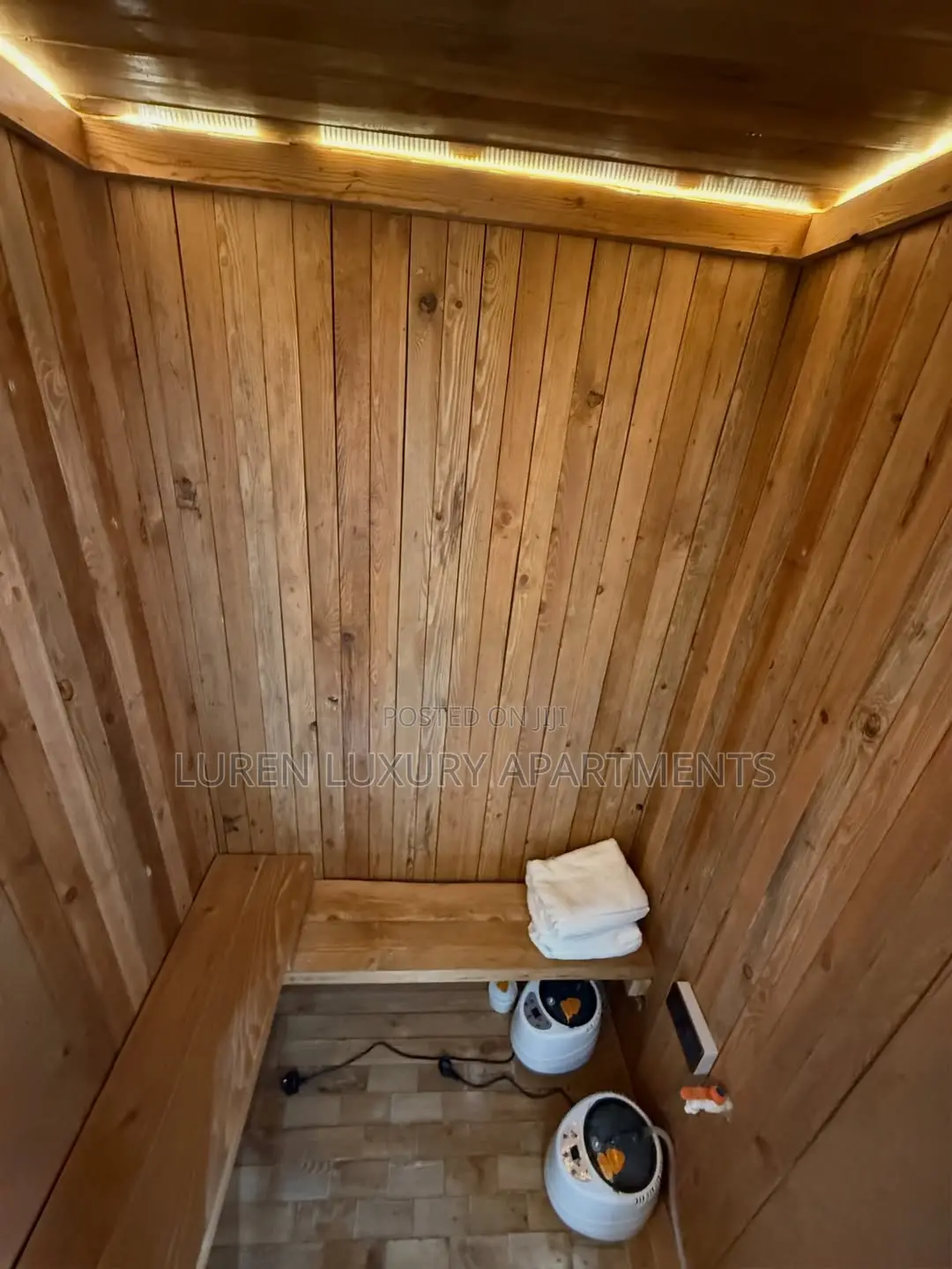 Luxury 2 Bedroom Smart Home +Gym, Sauna Snooker in Jahi